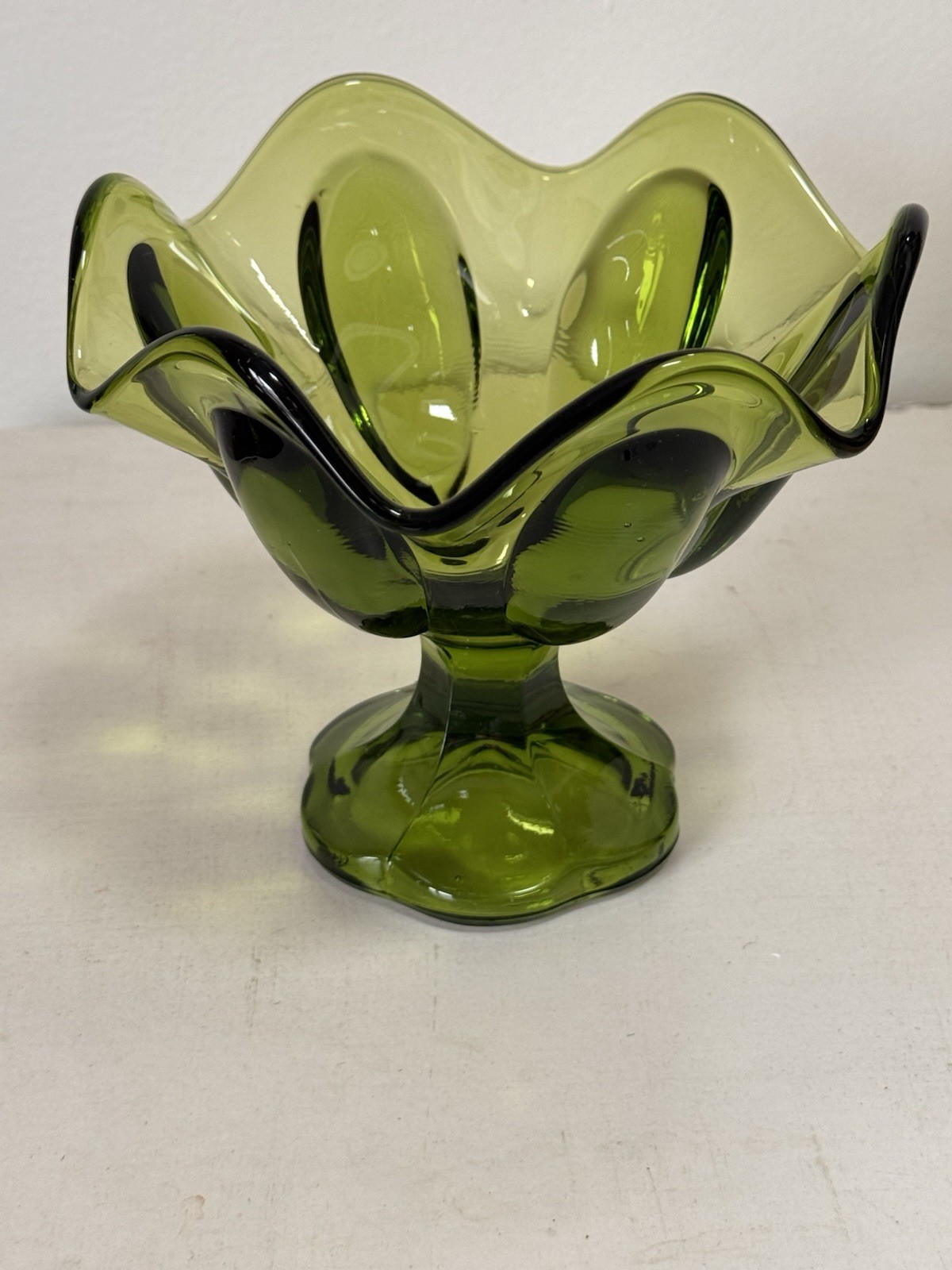 Vintage LE Smith Swung glass vase/candy bowl 6 Inch Vintage MCM