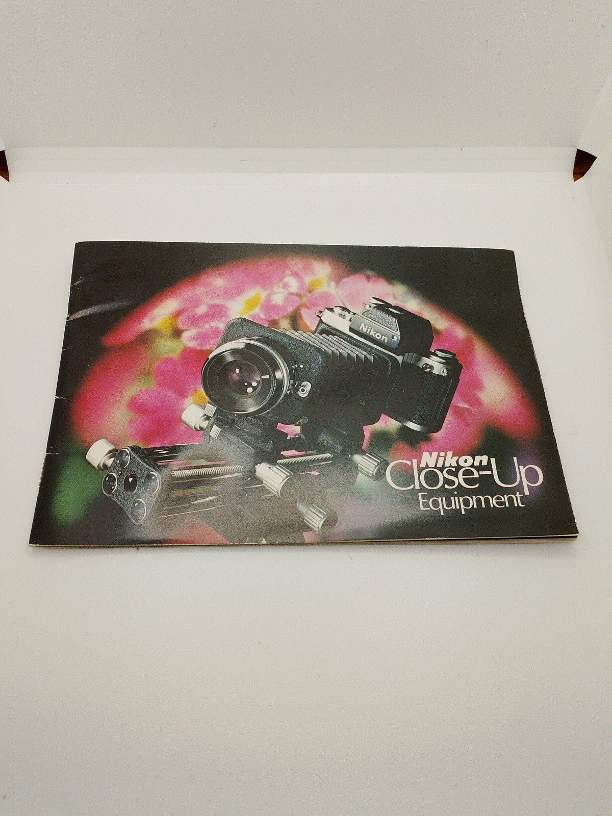 NIKON CLOSE-UP EQUIPMENT SALES BROCHURE/101904 Vintage Rare