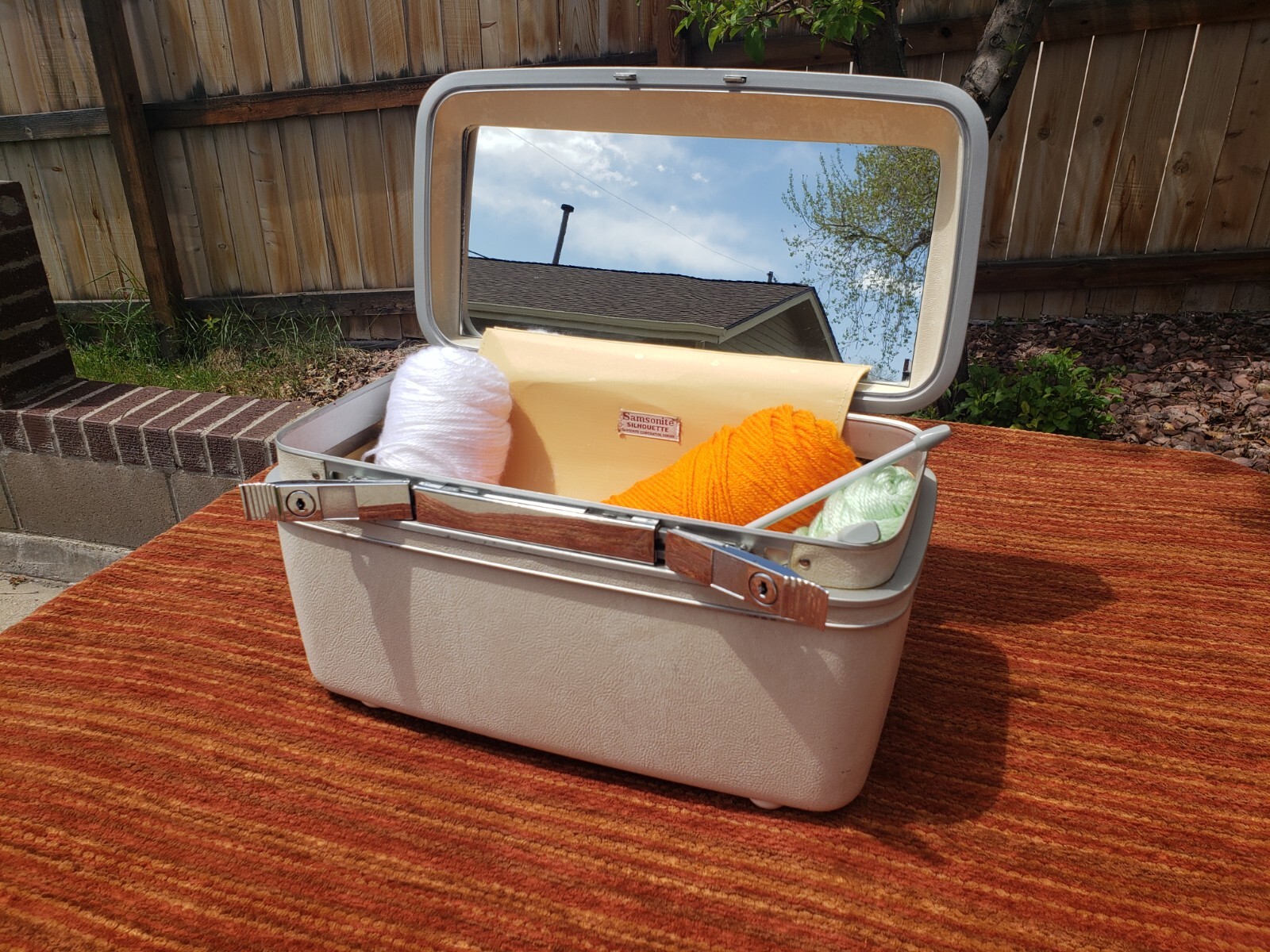 Vtg Retro Samsonite Silhouette Train Makeup case Luggage No Keys