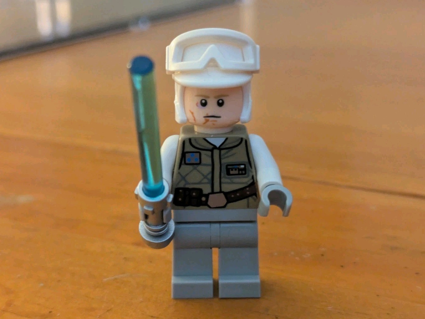 LEGO Luke Skywalker Minifigure w/ Scars - 75098 Star Wars - Assault on Hoth