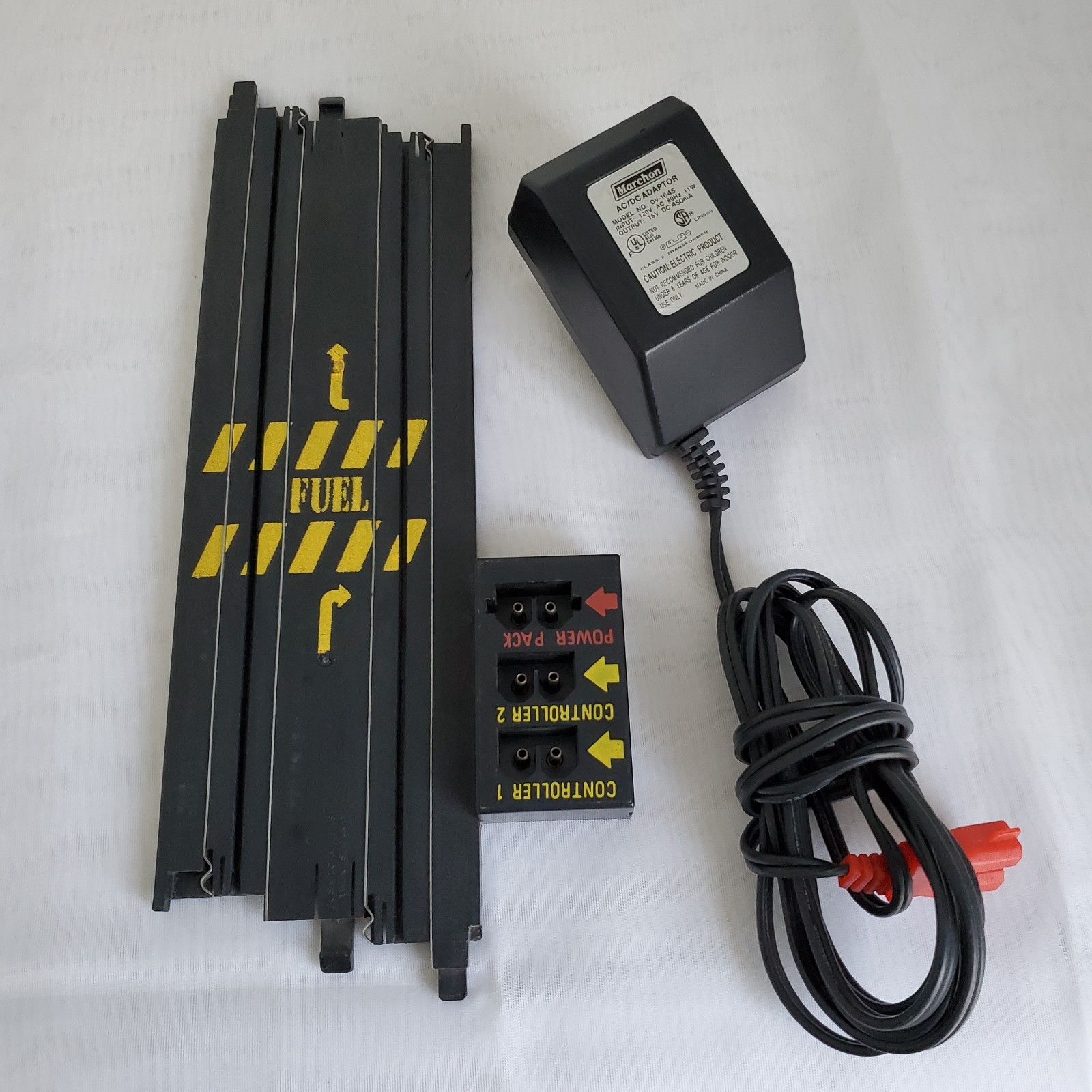 Marchon MR-1 Racing Slot Car 9" Straight Terminal Track Piece With Power Supply