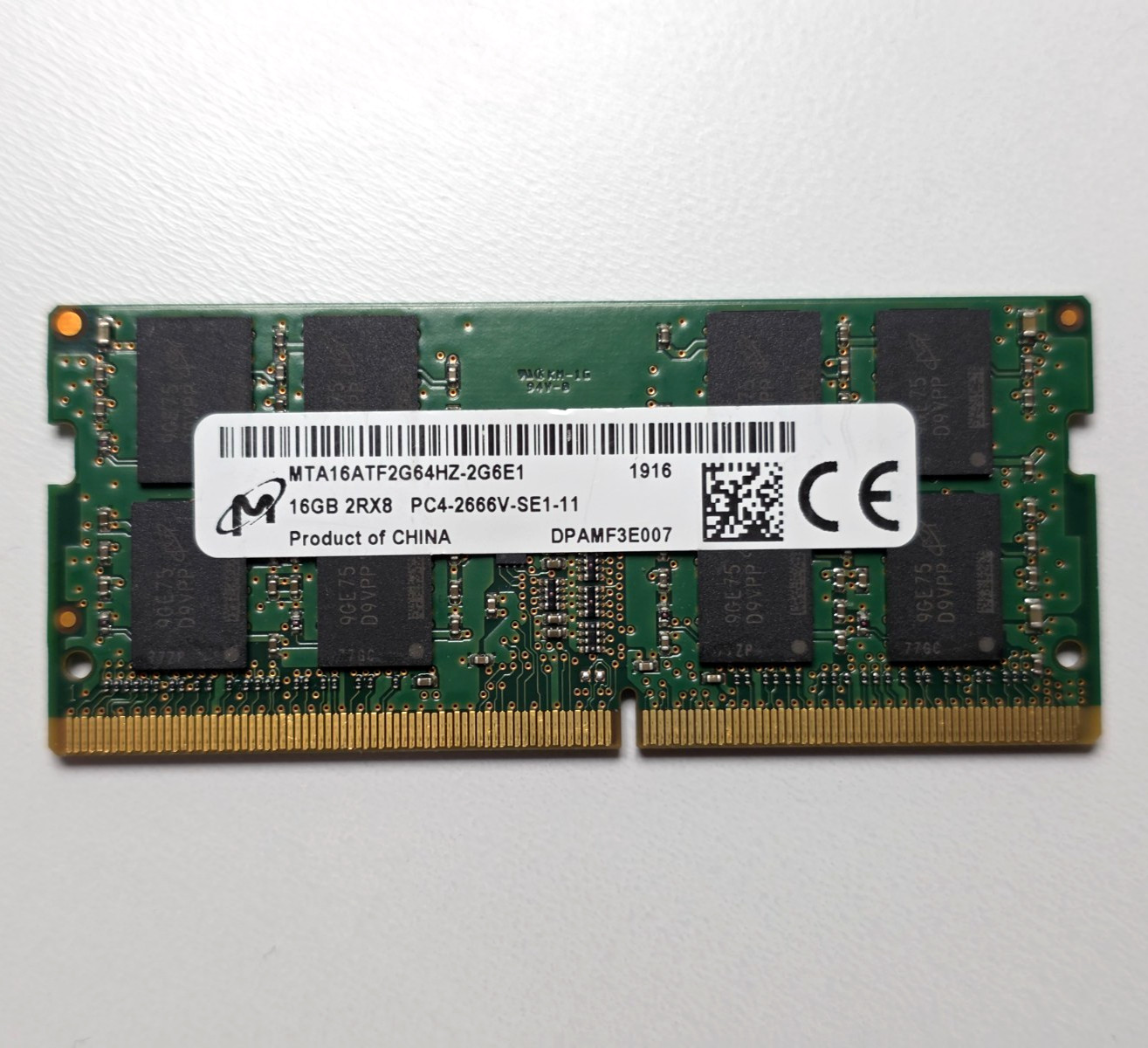 Micron 16GB DDR4-2666 SoDIMM 2Rx8 CL19 Laptop Memory Module MTA16ATF2G64HZ-2G6E1