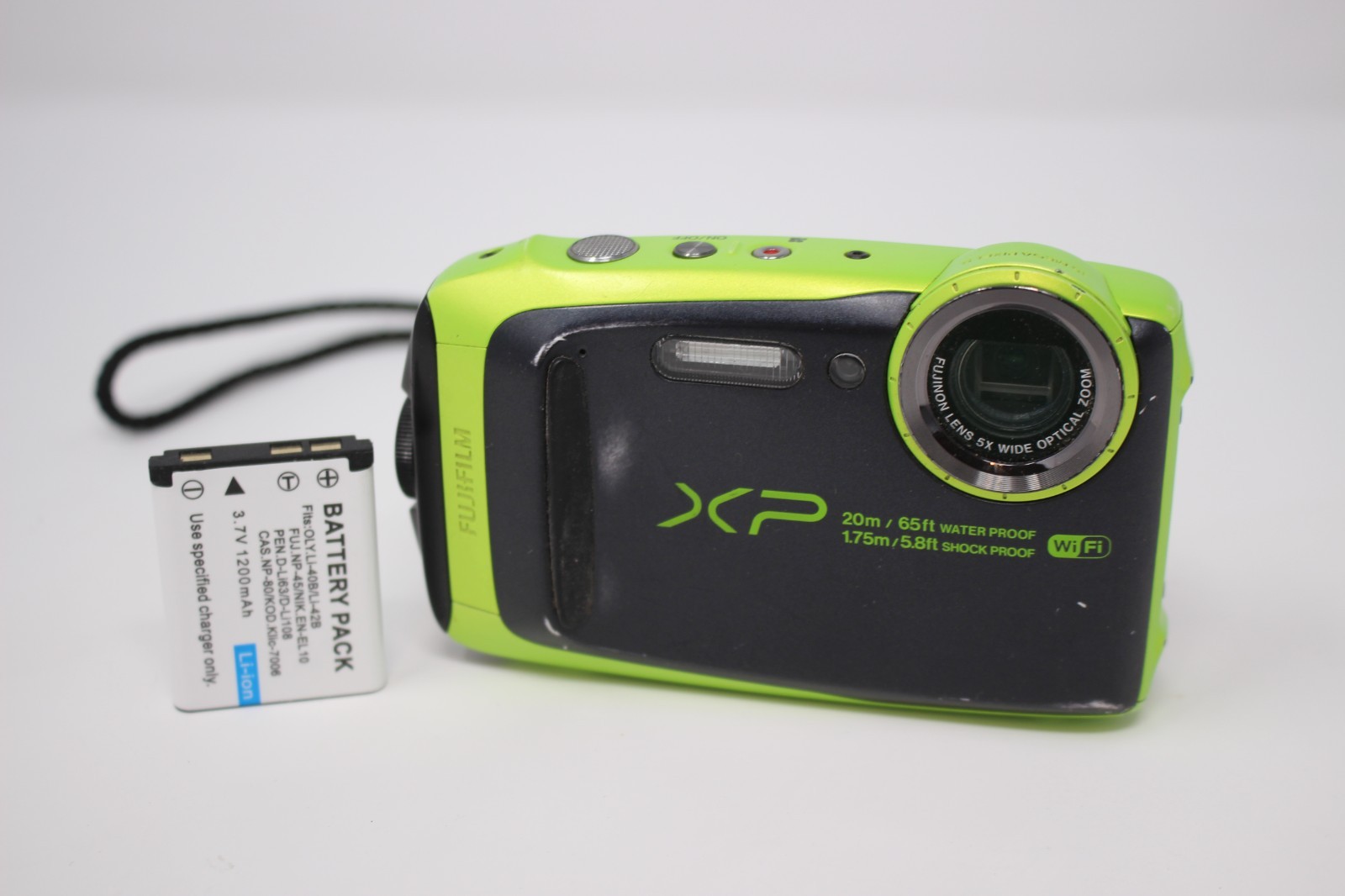 Fujifilm FinePix XP125 16MP Digital Camera Black/Lime Green Tested w/Batt Great