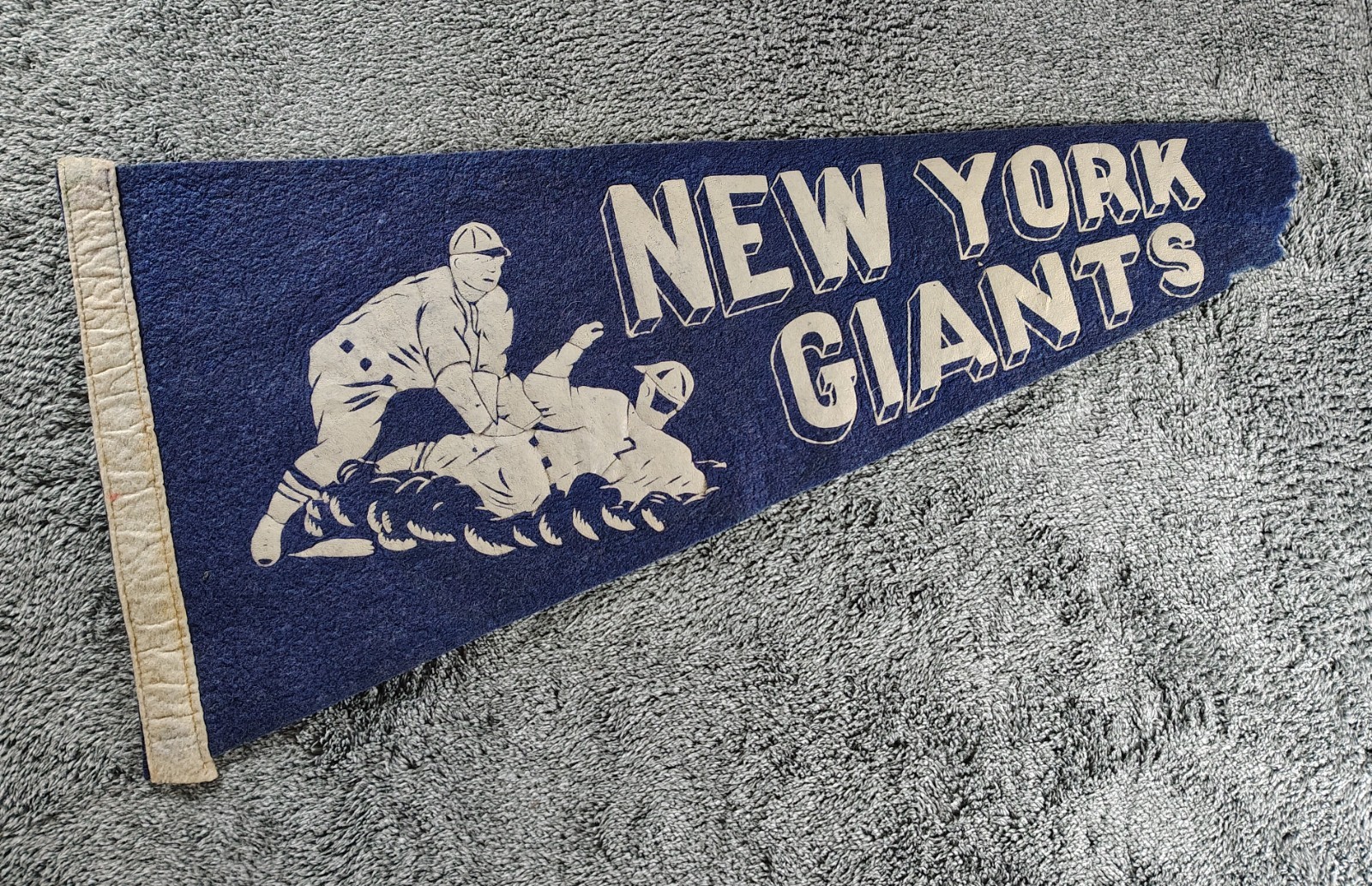 Vintage 1940s/1950s Felt New York Giants Baseball Pennant *DAMAGED*