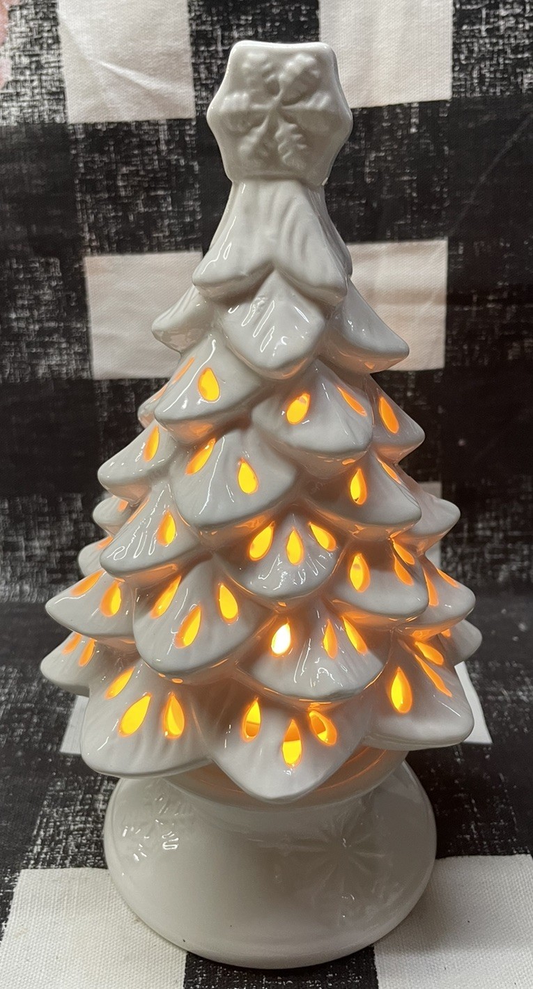 Yankee Candle White Evergreen Tree  Tea Light Holder Ceramic 9.5" Tall