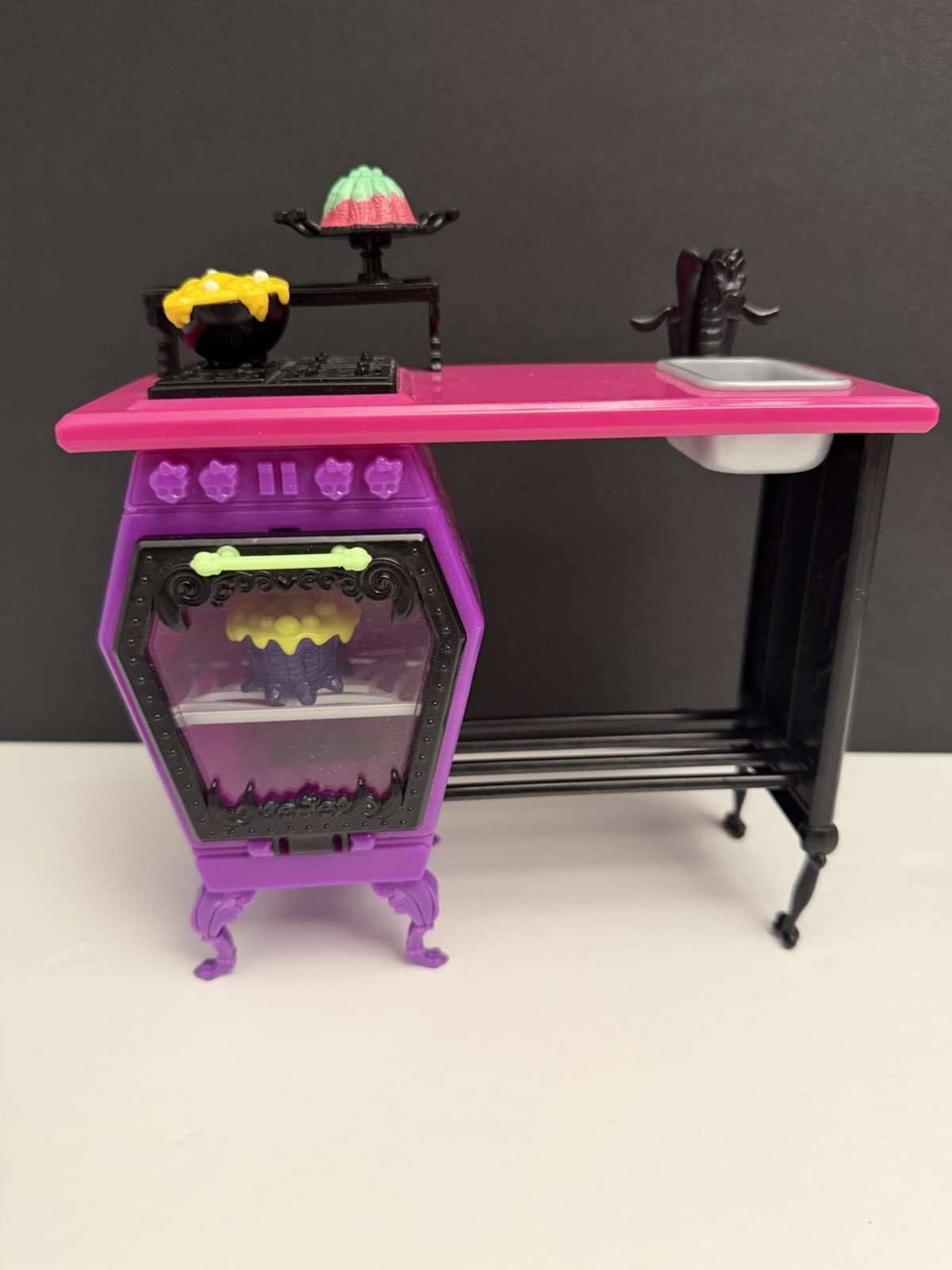 Monster High Home Ick Classroom Set Furniture Stove Sink Food Abby & Heath 2013