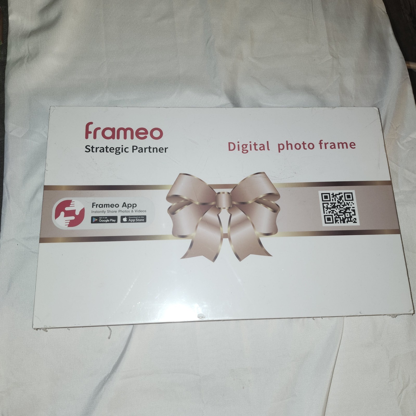 Frameo 10.1" IPS Wi-Fi Digital Photo Frame, 1080P Video, USB, White