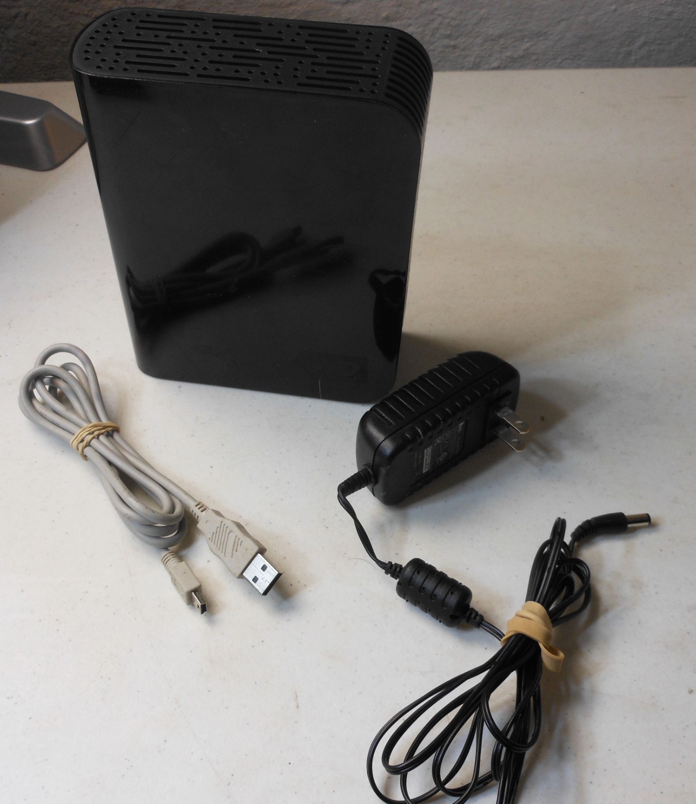 Western Digital 300GB External Hard Drive WDT-AOC (B) USB Desktop HDD Used