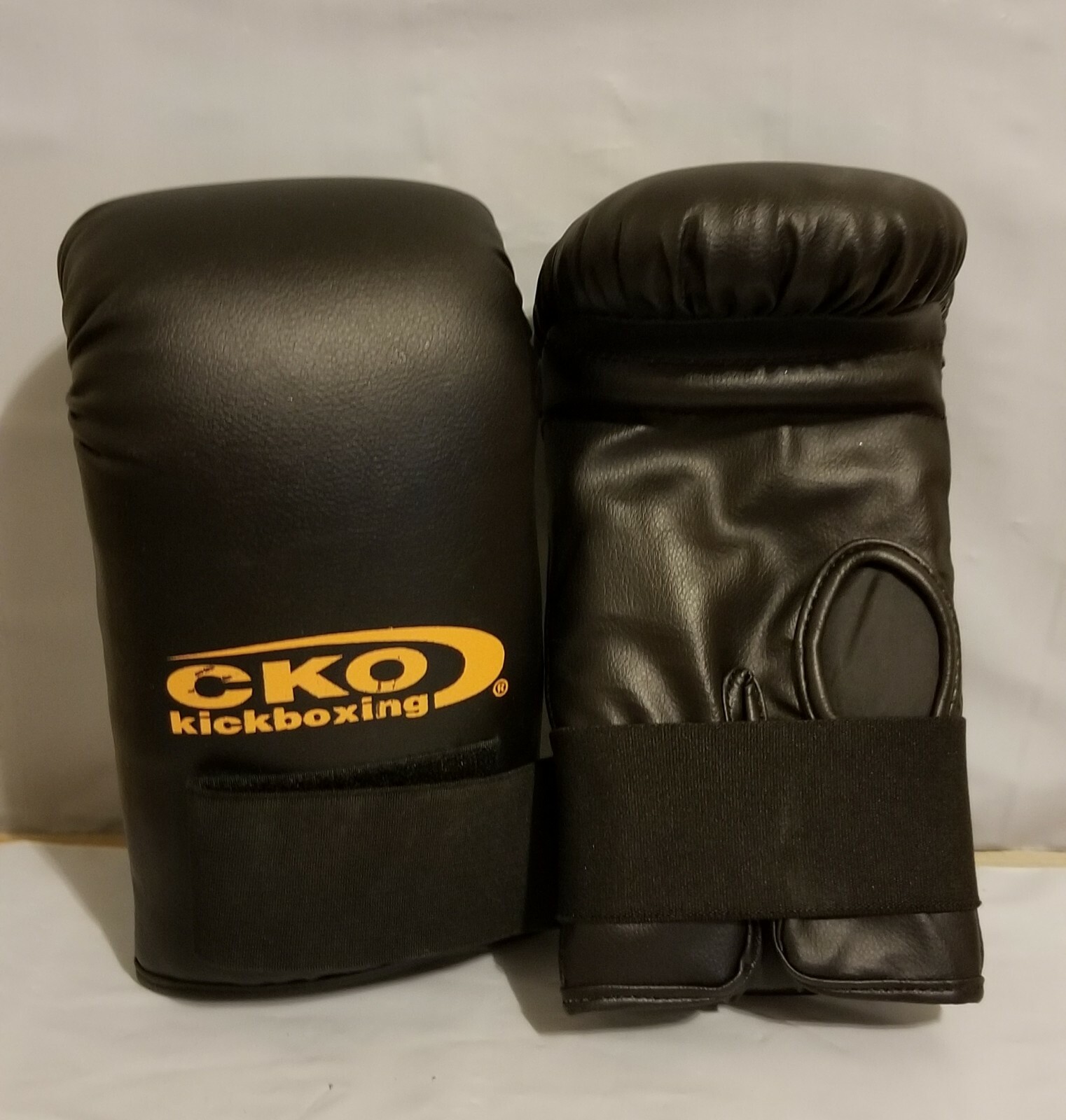 CKO Kickboxing Boxing Gloves Black Size M