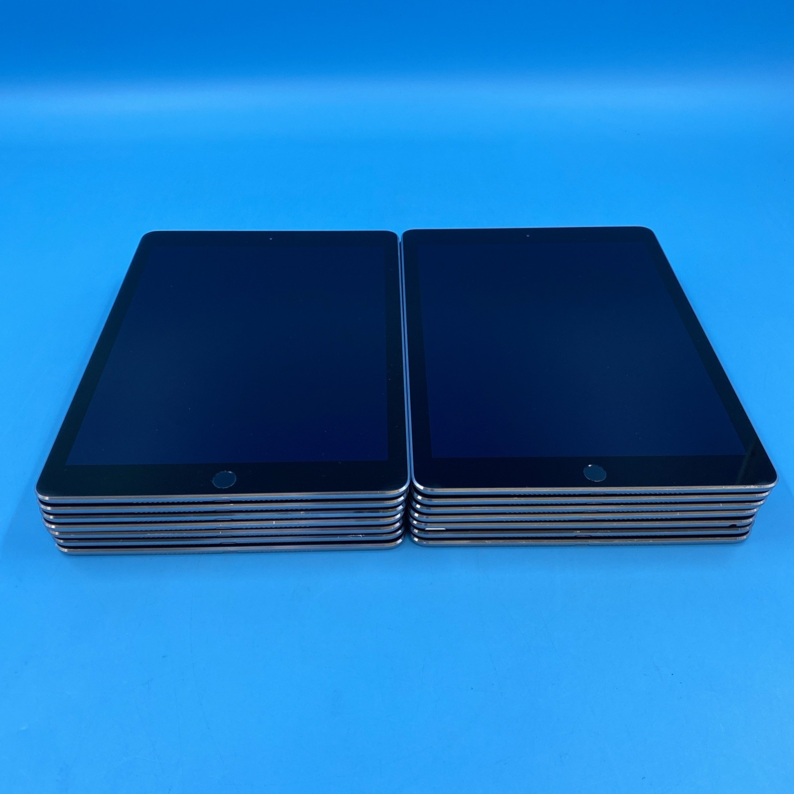 (LOT OF 14) Apple iPad Air 2 (A1566) | 16GB* | Space Gray | Wifi Only**