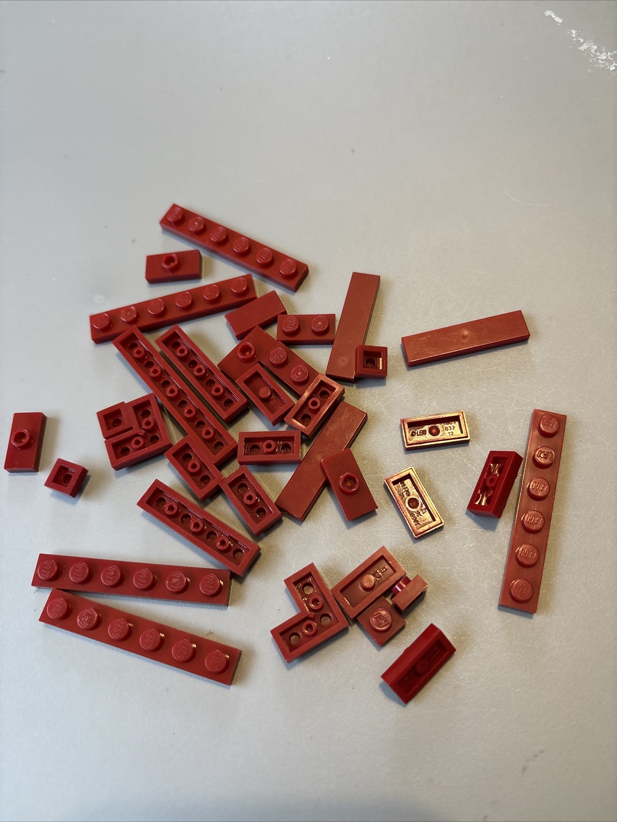 Lego Mixed Lot of Red 1X Bricks Pieces Please Read Description - Lot 135