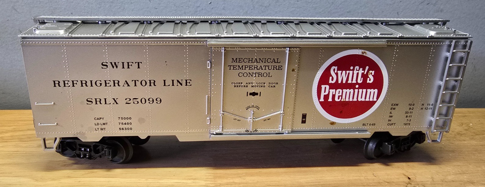 MTH RailKing O Gauge Swift Refrigerator SRLX 25099 Swift's Premium Train Reefer