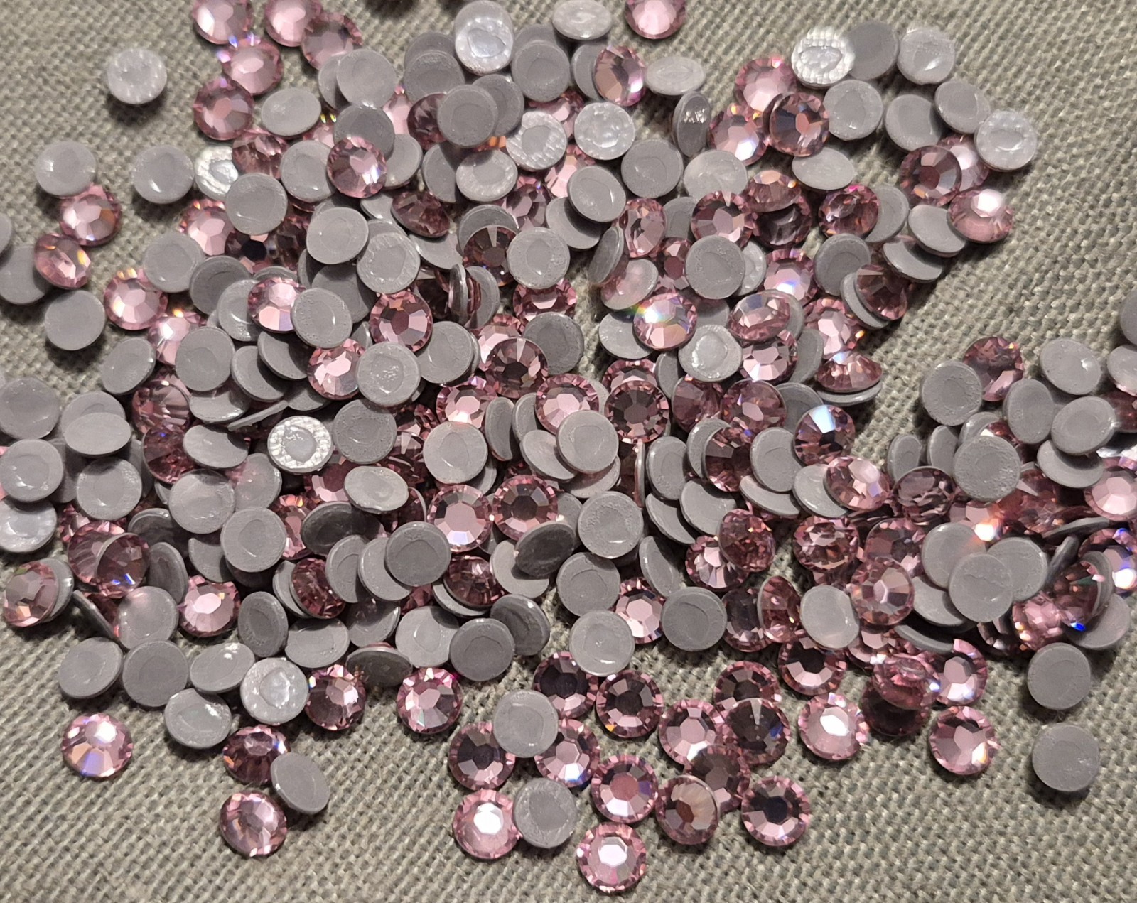 720 pcs. Swarovski LIGHT ROSE Flatback Hotfix 16ss 3.8mm 2028 