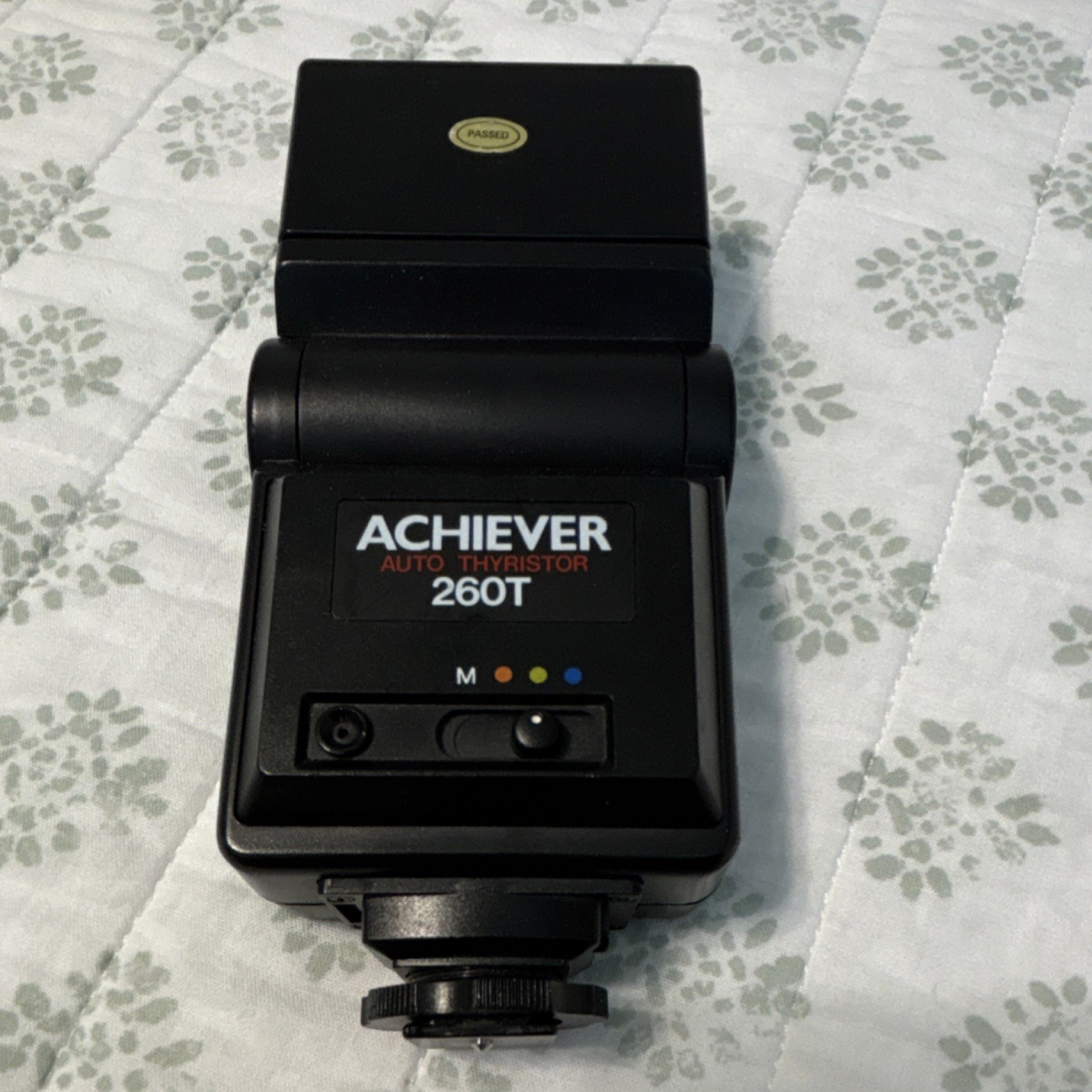 Achiever 260T Auto Thyristor Shoe Mount Flash Tilt Auto Check for DSLR