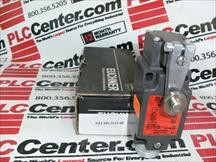 EUCHNER NZ1HS-3131-8C / NZ1HS31318C (USED)