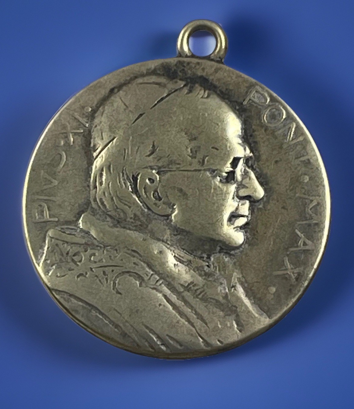 Vintage Catholic 1929 Pope Pius XI Gold Tone Religious Medal, Italy