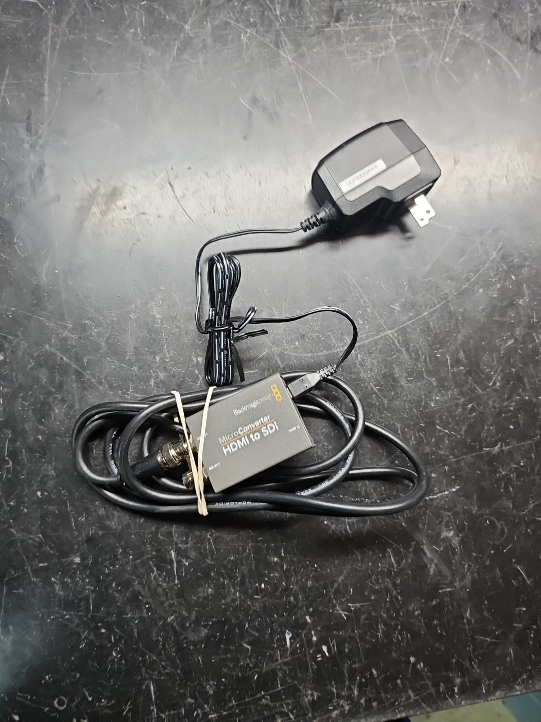 Blackmagic Design Mini Converter HDMI TO SDII With Power WITH CABLE