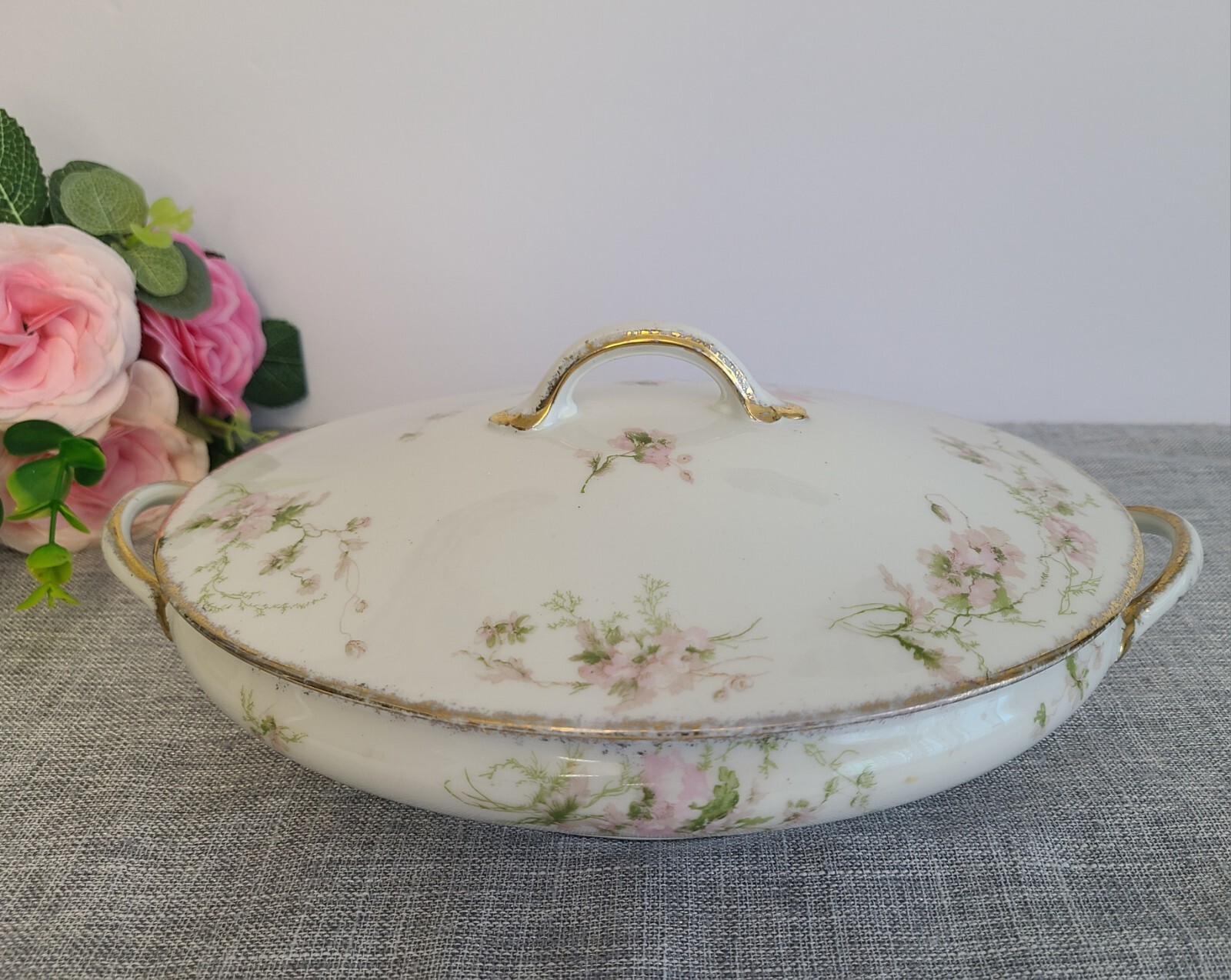 Vintage Haviland GDA Limoges, Oval Serving Bowl w/lid Pink Roses Gold Trim
