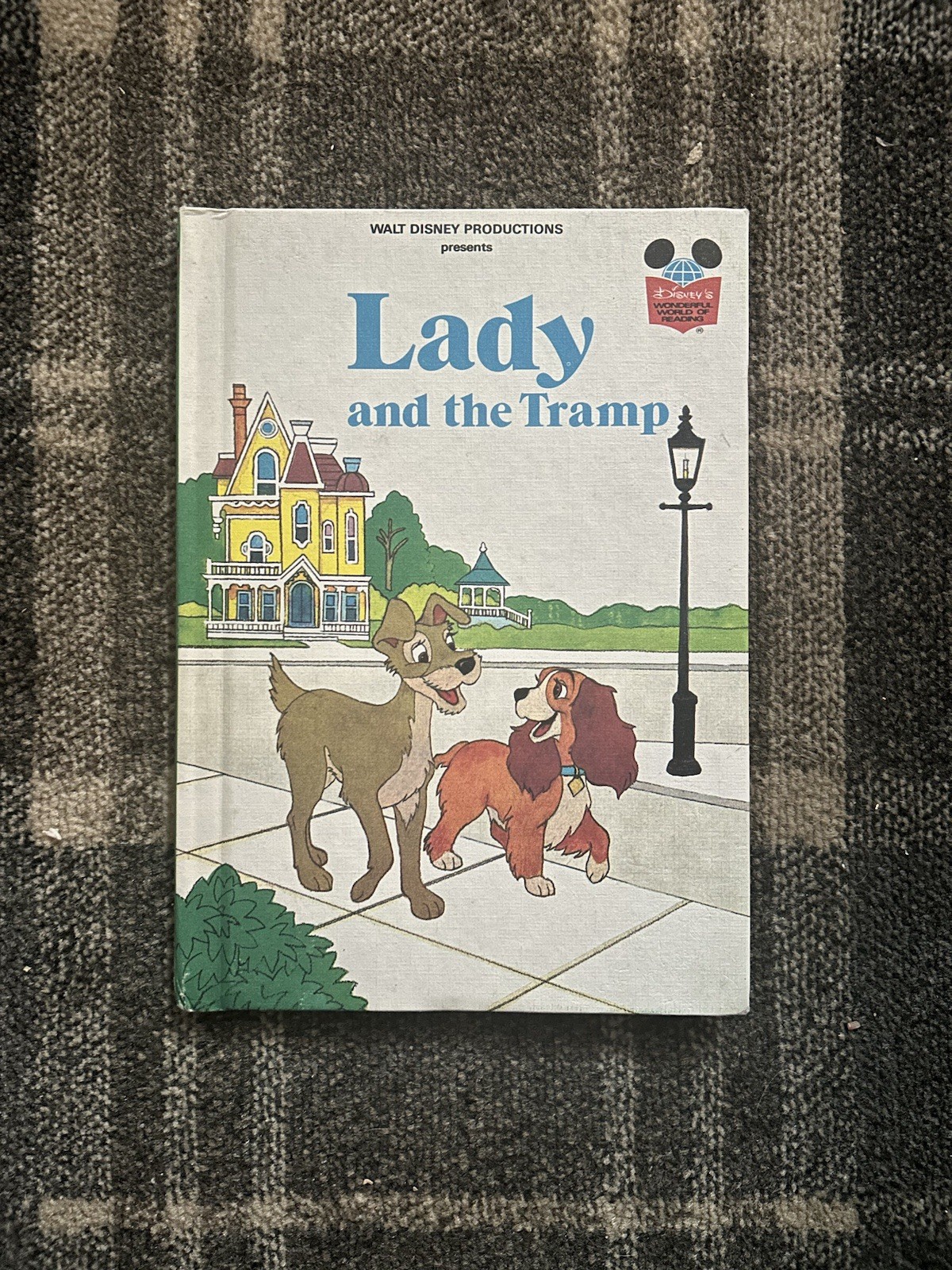 Walt Disney Productions Presents Lady And The Tramp Book Hardcover Vintage 1981