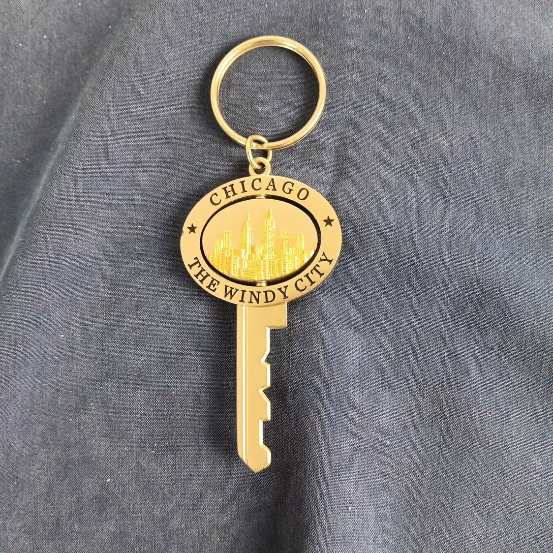 Chicago The Windy City Key Chain Spinning Dimensional Gole Silver Tone