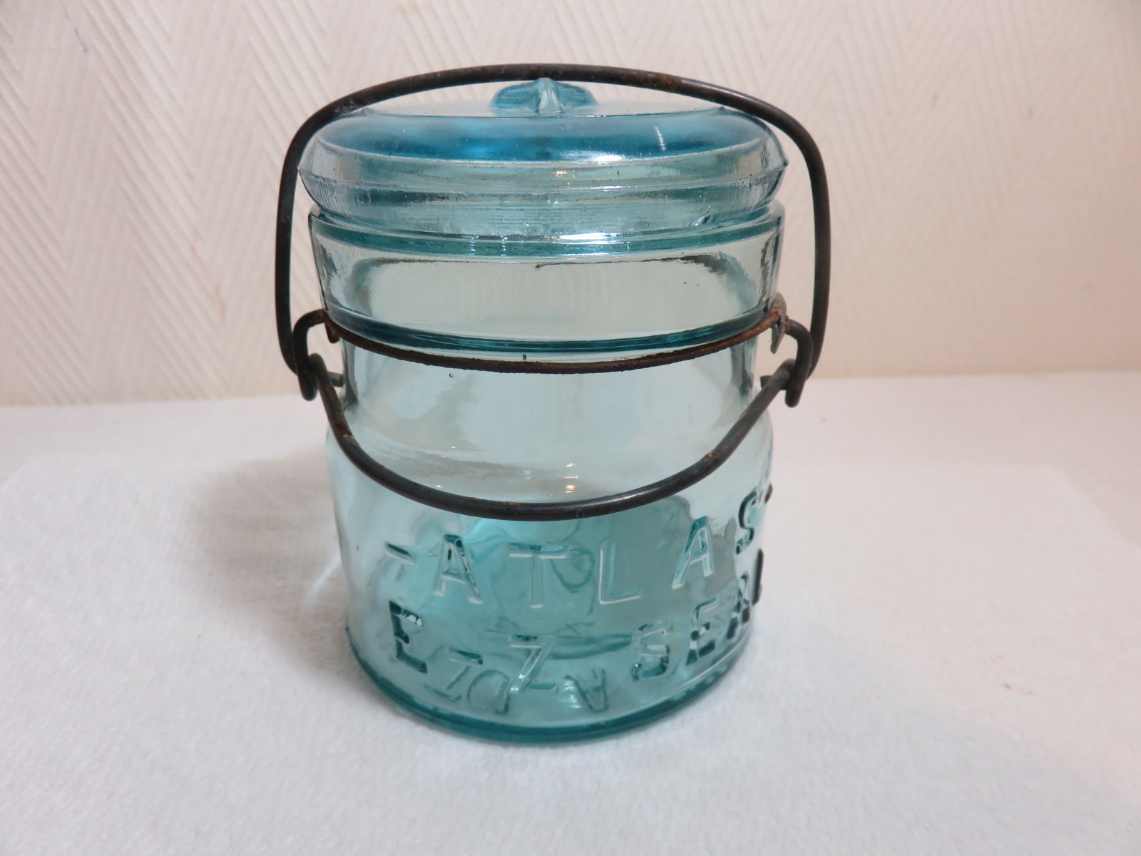 Vintage aqua Atlas E-Z Seal squat canning jar4 inches high # 2