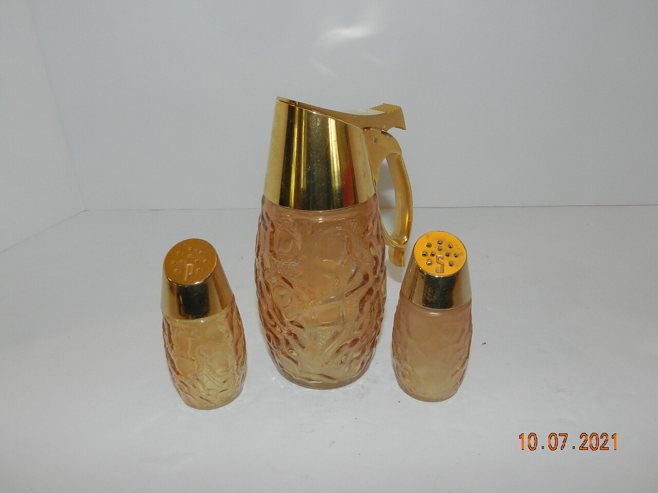 Lot GEMCO Syrup Dispenser Salt Pepper Gold hardware amber glass 