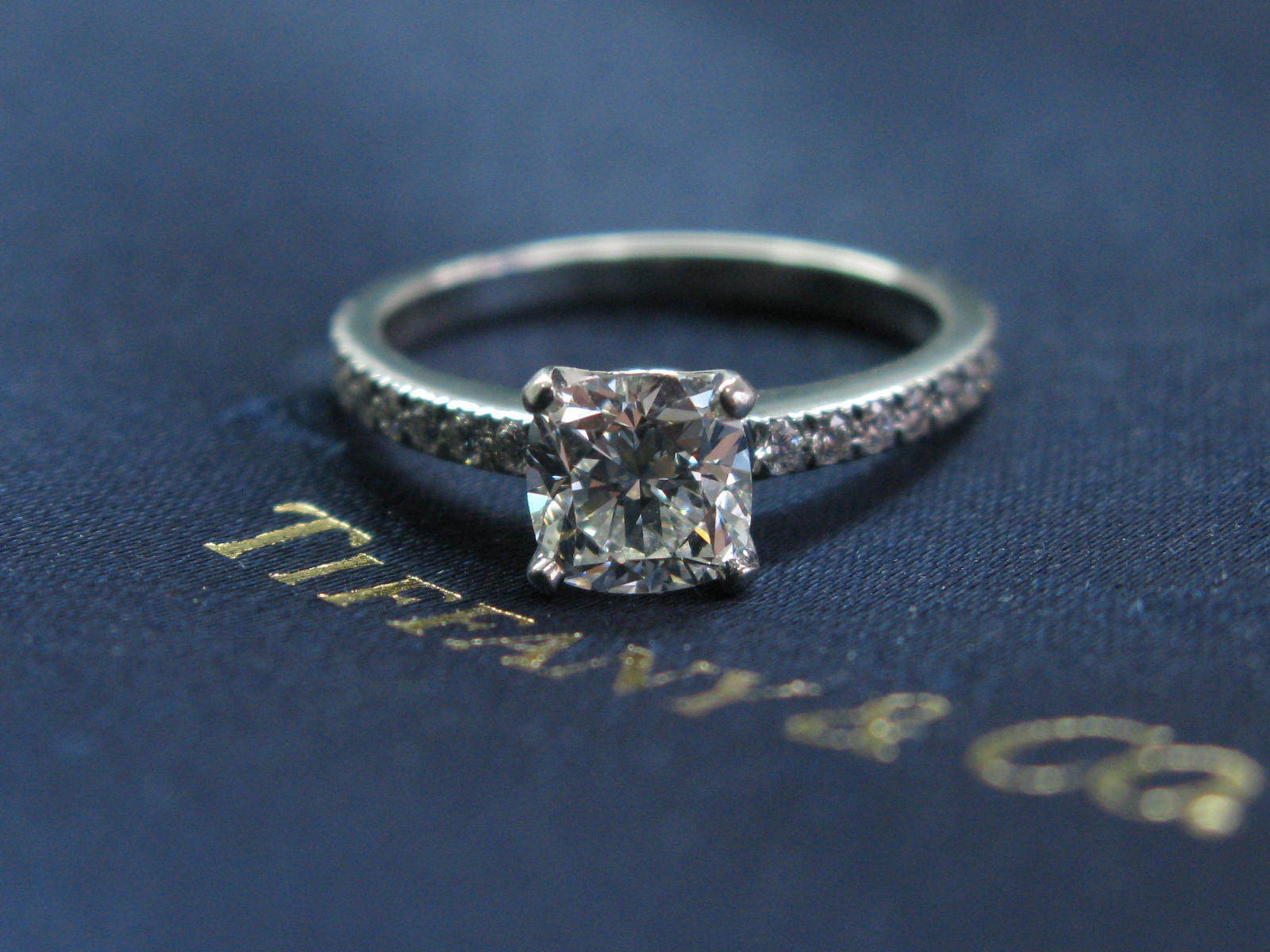 Tiffany & Co Platinum Novo Diamond Engagement Ring Size 6 H-VVS2 1.16CT