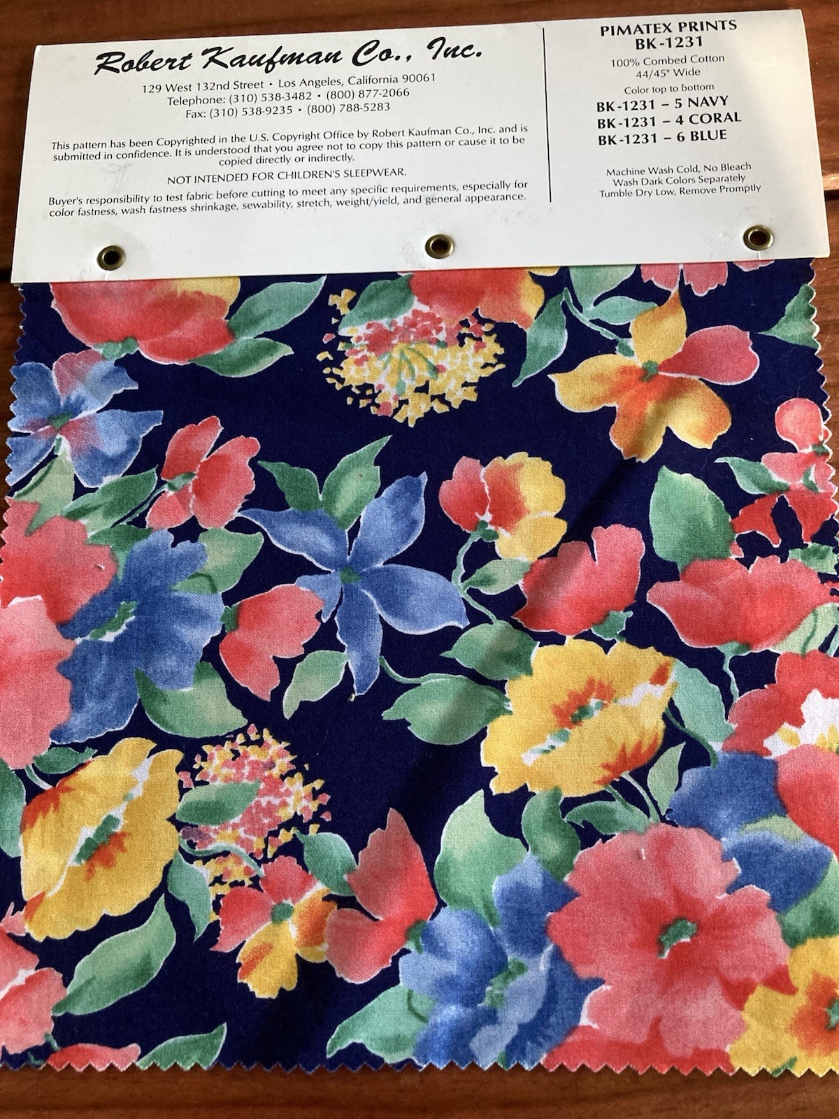 Vintage Robert Kaufman SAMPLE BOOKLET  Tropical Hawaiian 3-8-Inch Quilt Squares