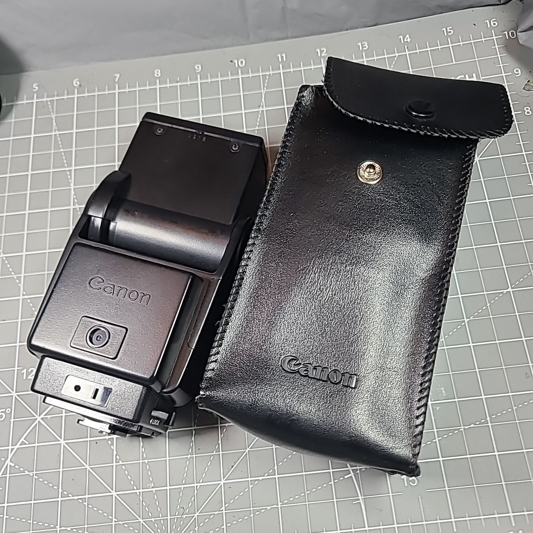 Black Canon Speedlite 199A Shoe Mount Flash for Canon - TESTED