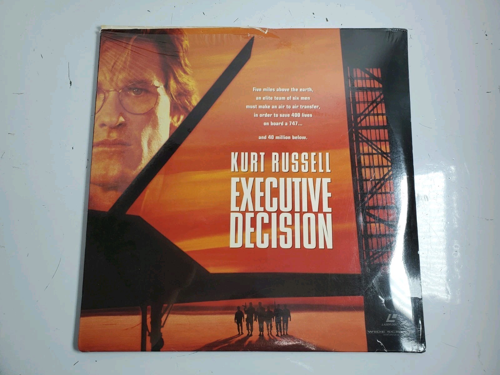 Executive Decision Widescreen Laserdisc LD - Cut Cover & Seal - Unused