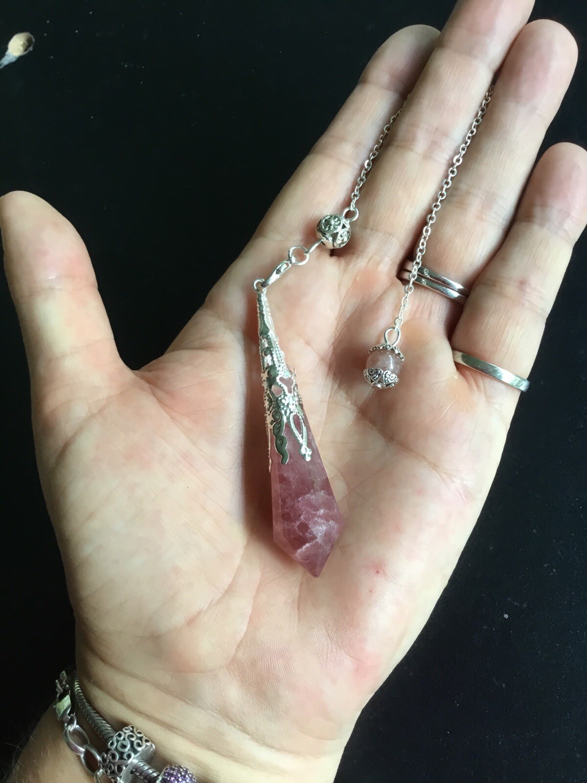 STRAWBERRY QUARTZ  PENDULUM - SILVER CHAIN  - DIVINATION - SCRYING  7cm length