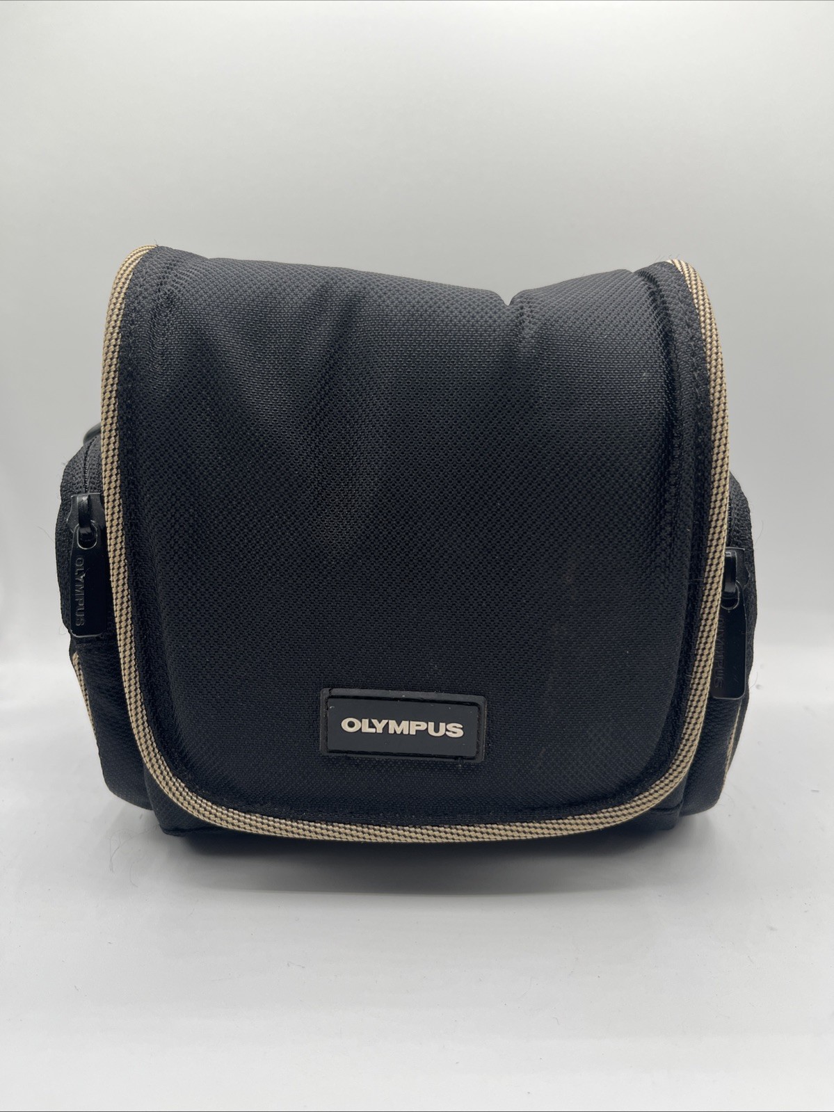 Olympus Black & Tan Small Gadget Bag #G881