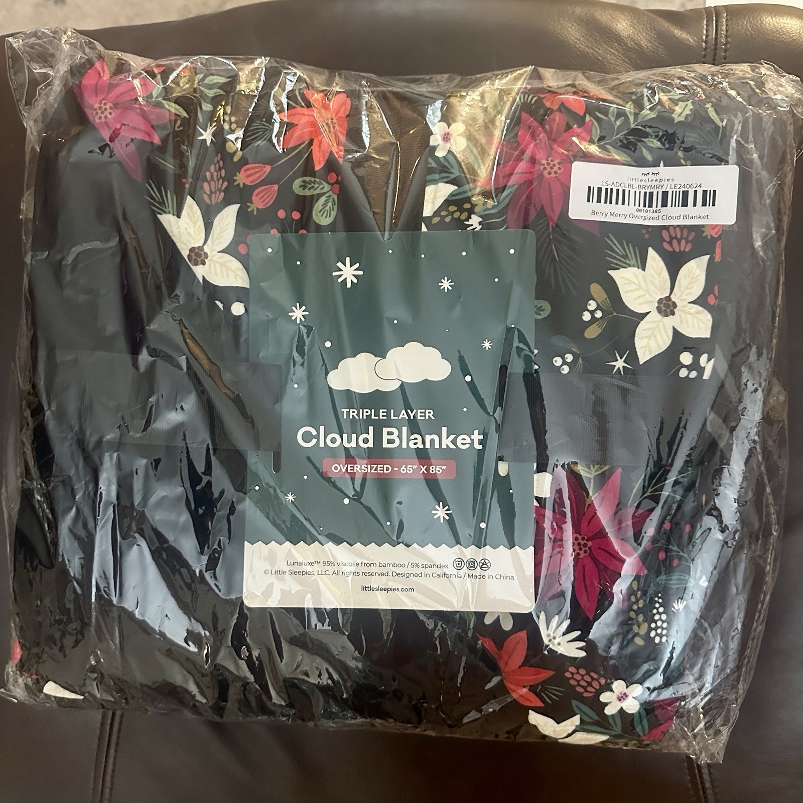 Little Sleepies Oversized Berry Merry Cloud Blanket Large LS Adult New 85”x65”