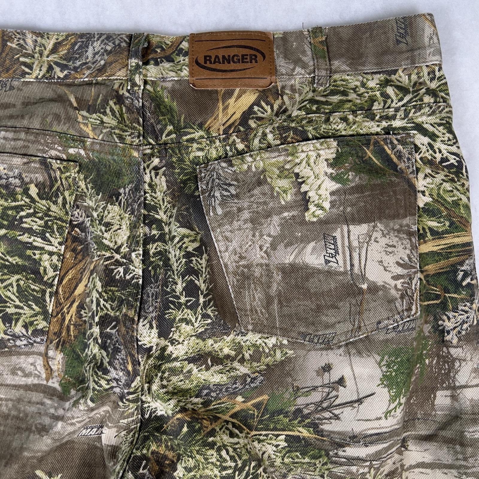 Ranger Realtree Camouflage Men’s XL Pants 6 pockets