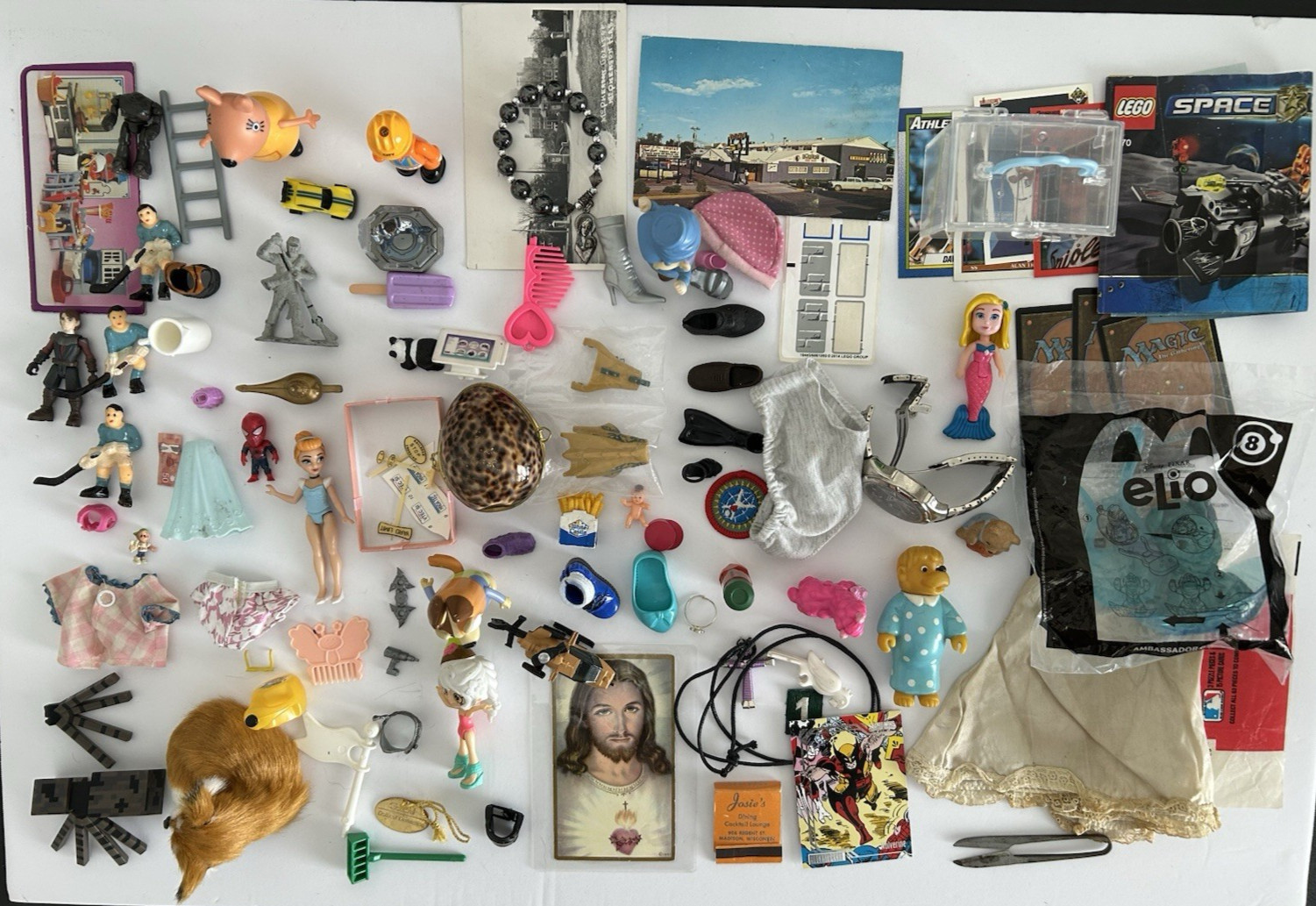 Junk Drawer Wholesale Flea Mkt Vtg & Toys Lego Figures Doll Fox Trinkets Micro