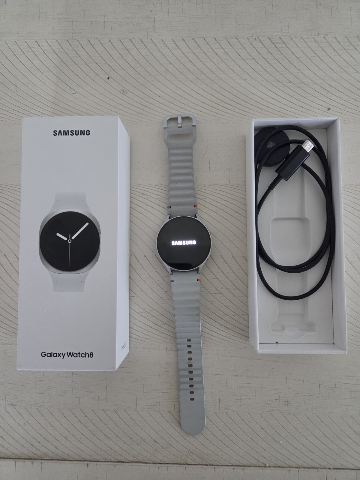 Samsung Galaxy Watch7 Aluminum Smartwatch 44mm BT Silver SM-L310NZSAXAA
