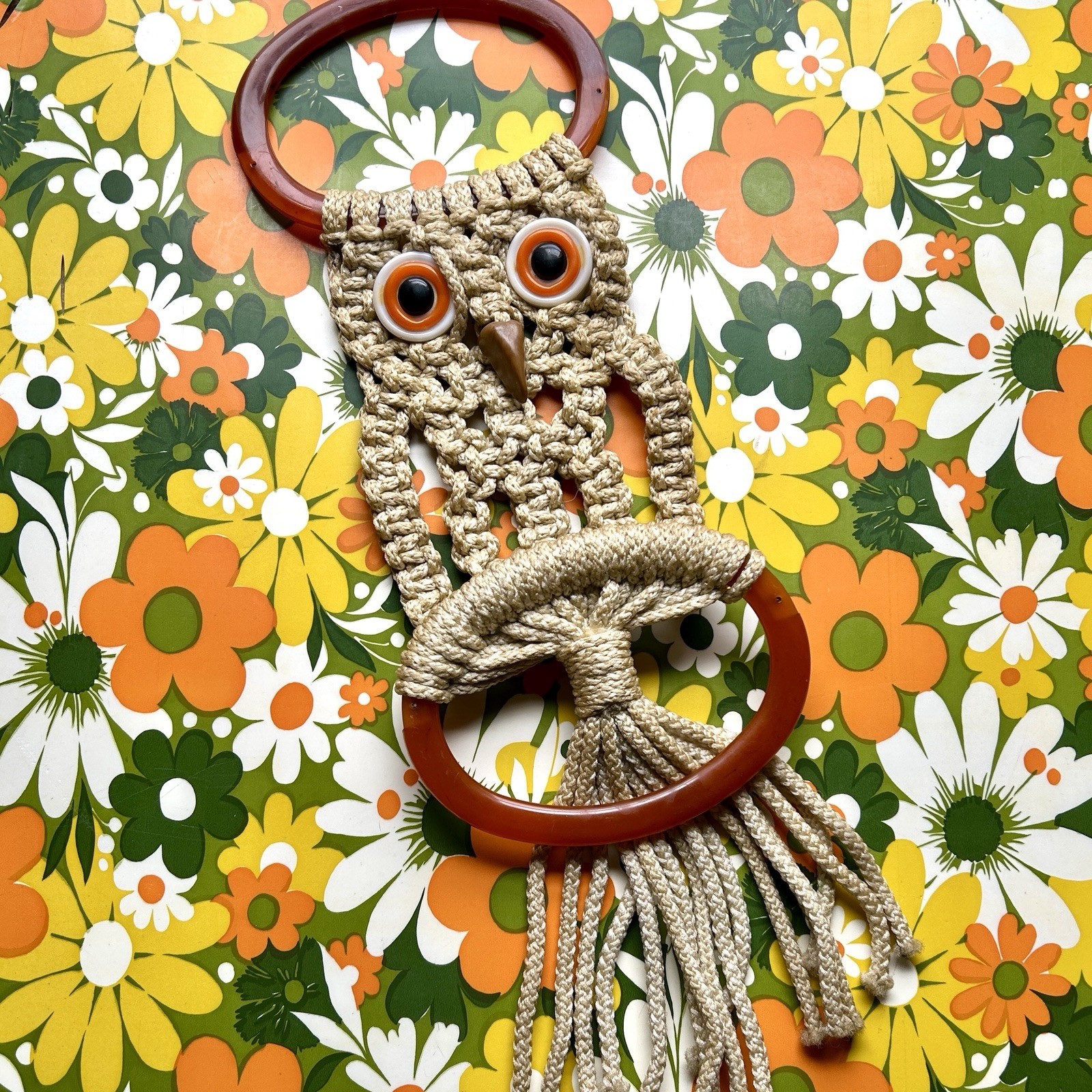 Vintage Macrame Owl Towel Holder Lucite Retro 70s Brown Orange Kitchen Bath