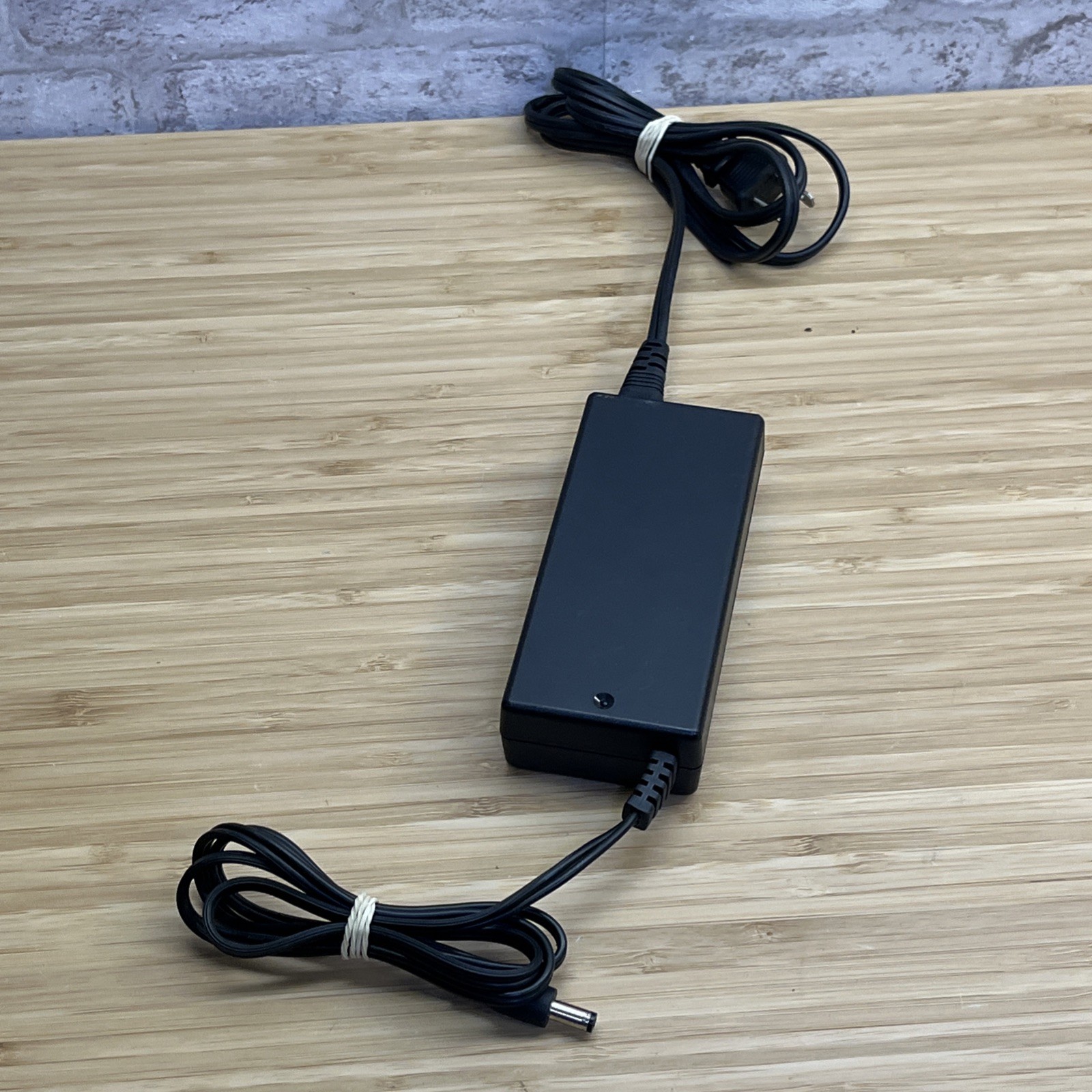 OEM Paul C Buff Vagabond Lithium Extreme Battery Charger Genuine AC Adapter