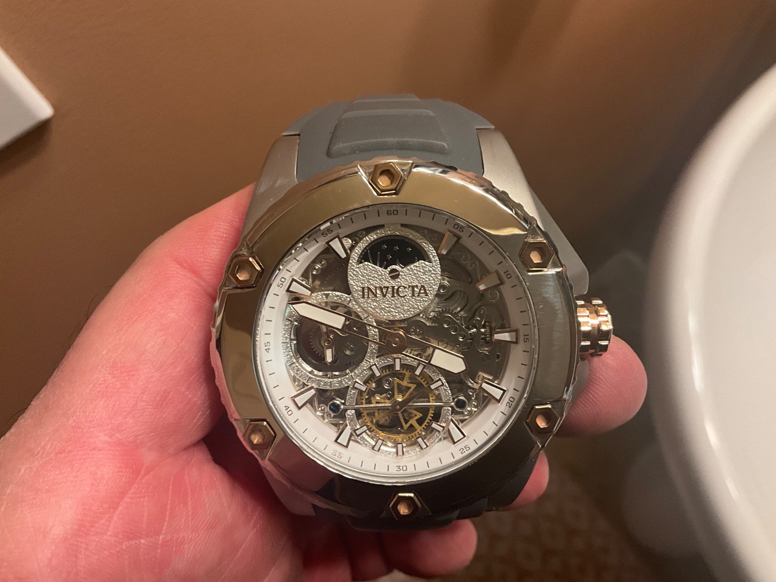 INVICTA AKULA SKELETON MOONPHASE AUTOMATIC MODEL 42759 EXCELLENT CONDITION!!!