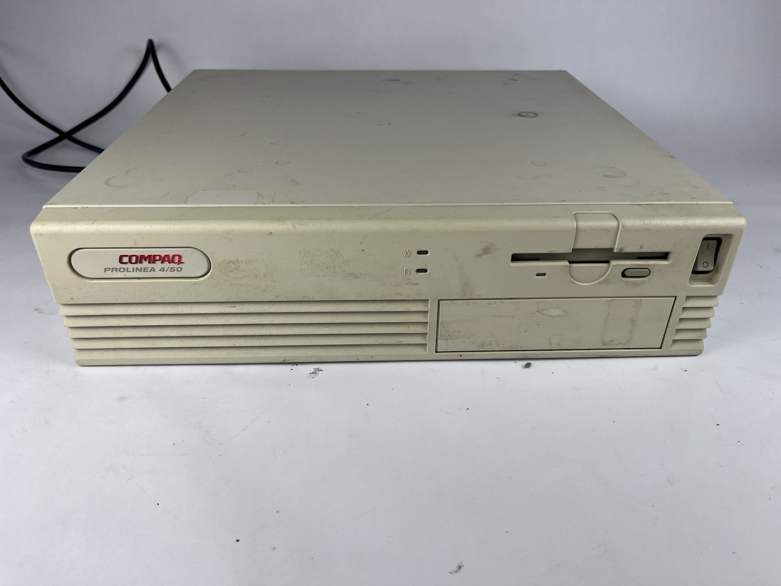 Vintage Compaq ProLinea 4/50 Desktop Computer Powers On Untested