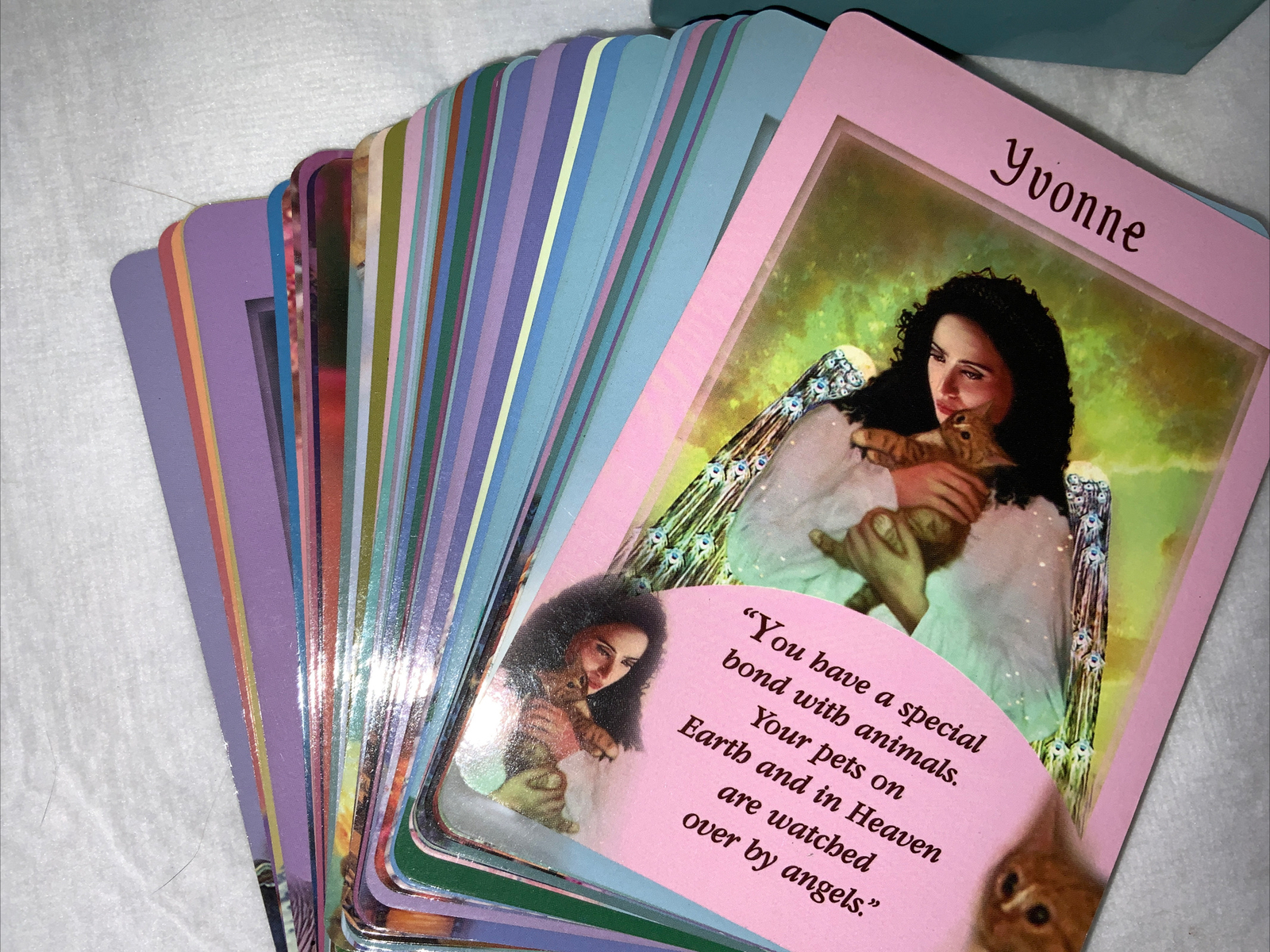 MESSAGES FROM YOUR ANGELS ORACLE CARDS DOREEN VIRTUE 44-DECK GUIDEBOOK TAROT 