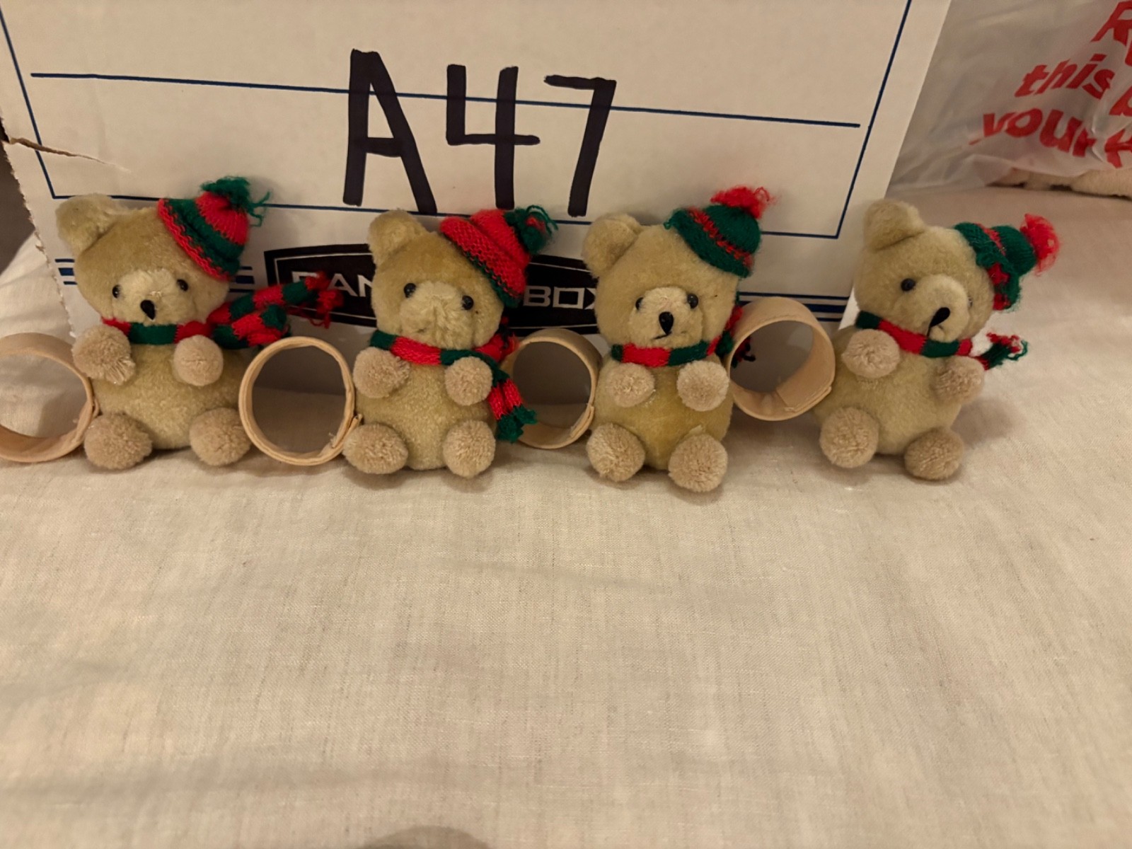 REED Hat & Scarf Christmas Vintage Teddy Bear Plush Napkin Ring Holder SET/4