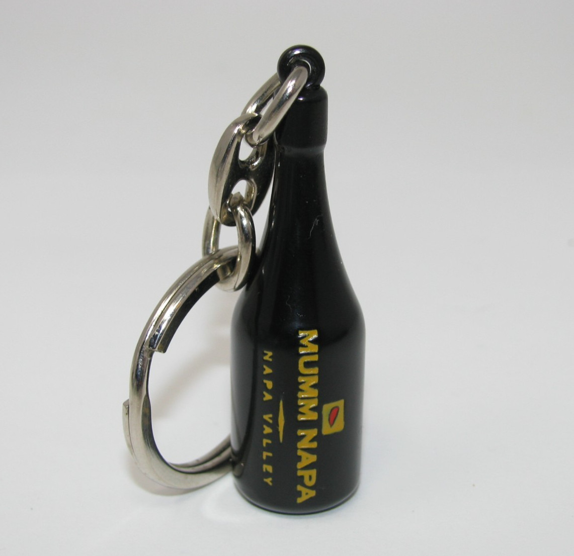 Mumm Napa champagne key chain heavy weight wine winery
