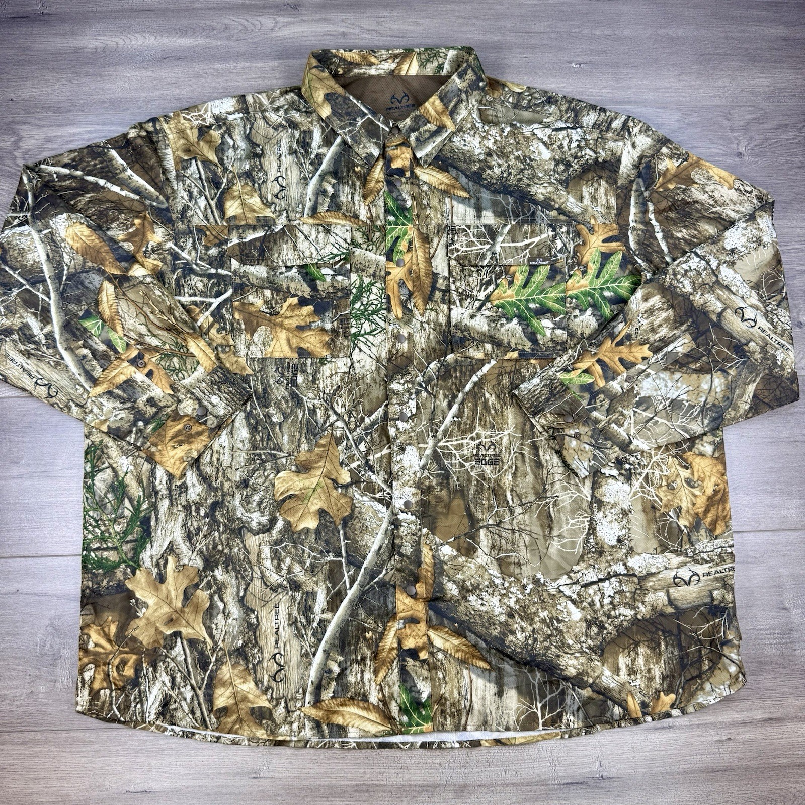 Realtree Edge Camo Hunting Guide Long Sleeve Scent-Factor Vented Snap Shirt Men