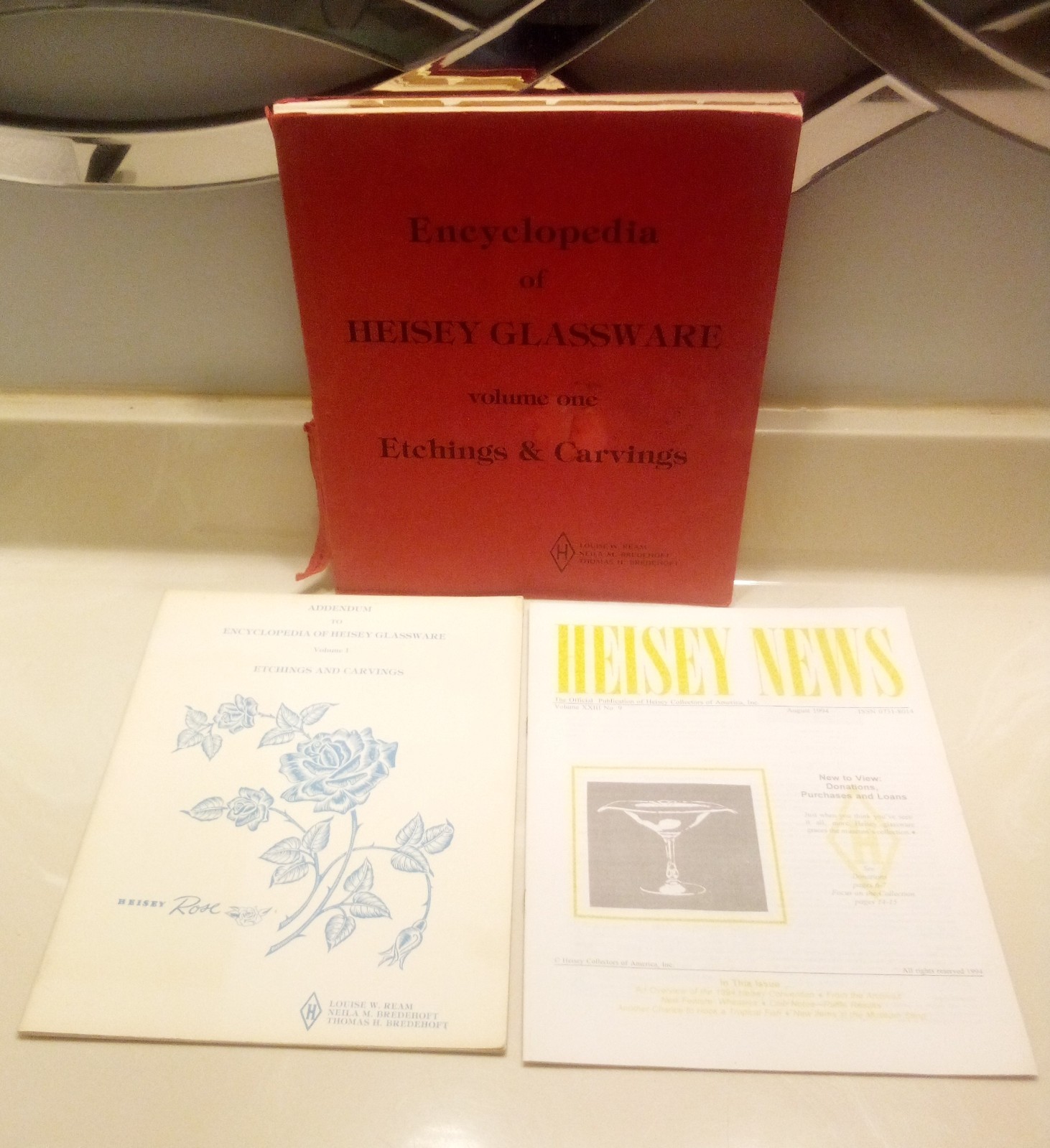 Encyclopedia Of Heisey Glassware Vol 1 Etchings & Carvings Louise W.  Ream 1977