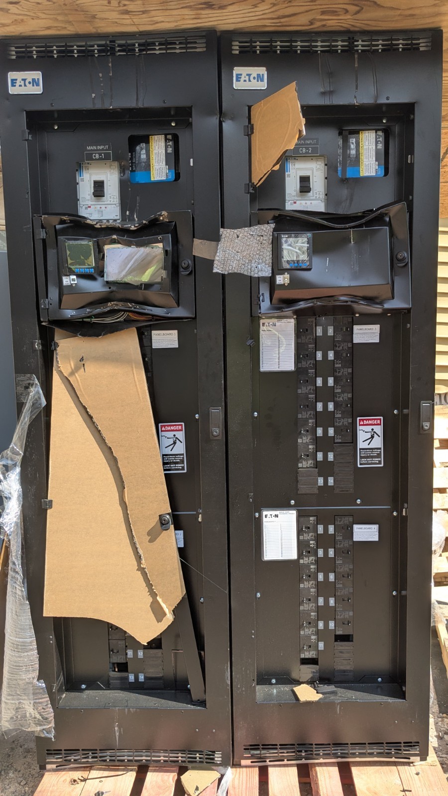 EATON Power Distribution Center w/ (4) PDF33M0400B2NN and (44) GHB3050 BREAKERS