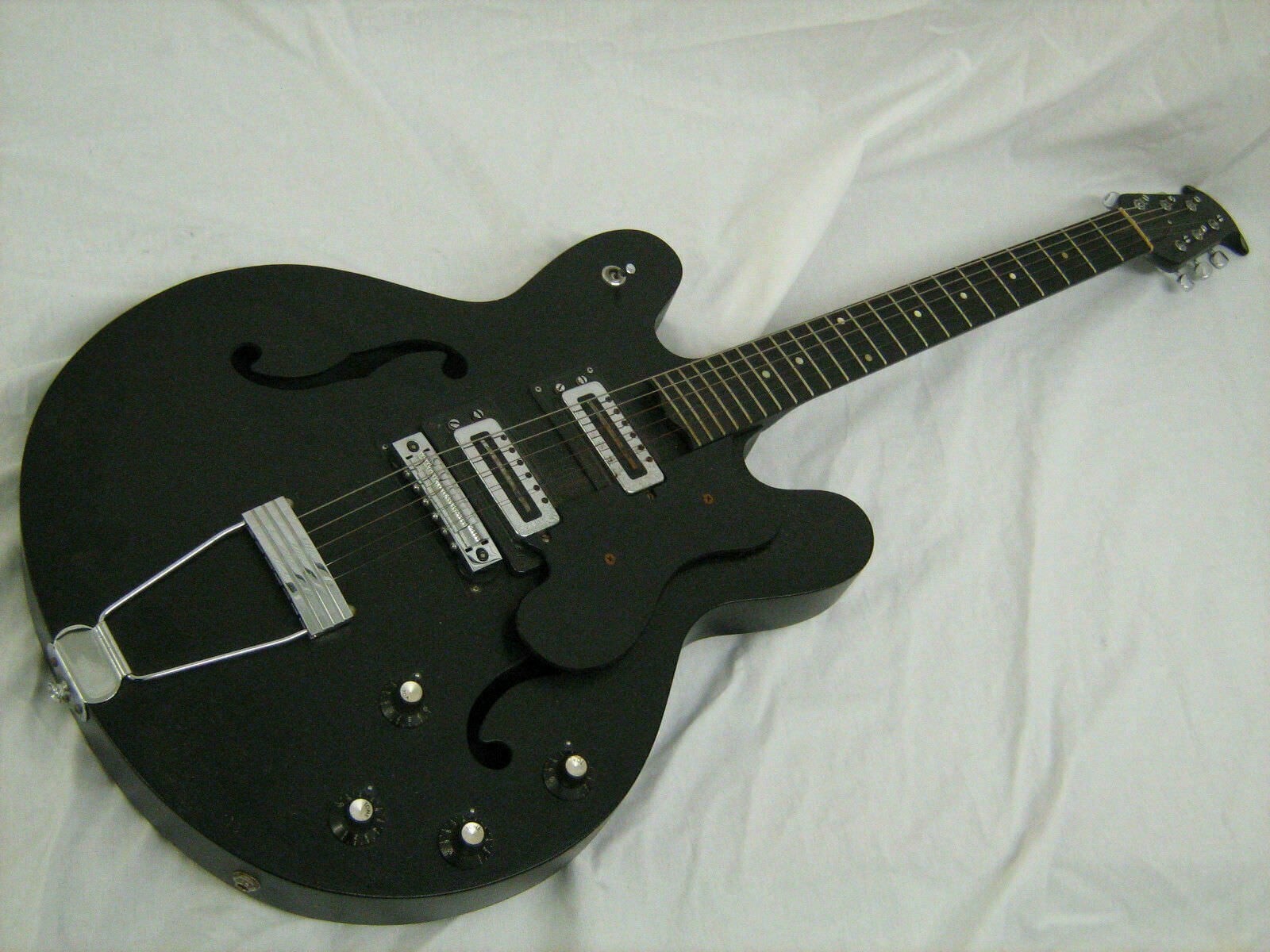 1969 OVATION ECLIPSE - made in  USA