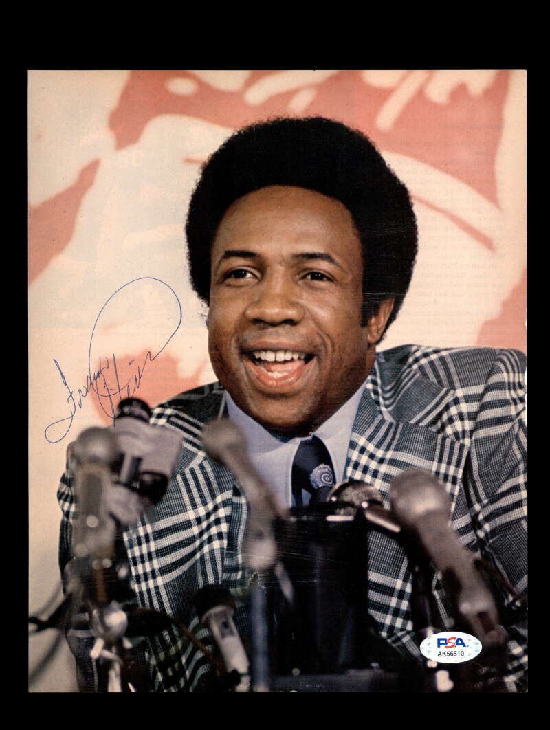 Frank Robinson PSA DNA Signed  8x10 Vintage Photo Autograph Indians