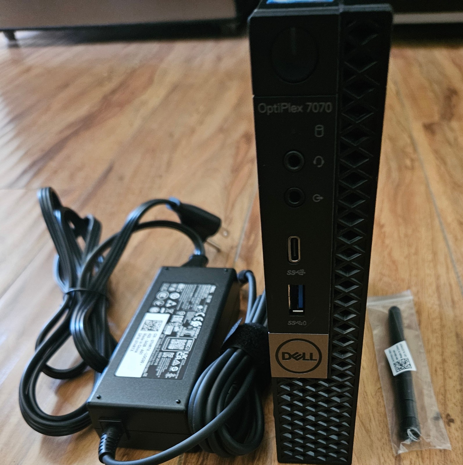 Dell Optiplex 7070 Micro i5 8th Gen i5-8500T 16GB DDR4 256GB SSD Win 11 Pro WIFI