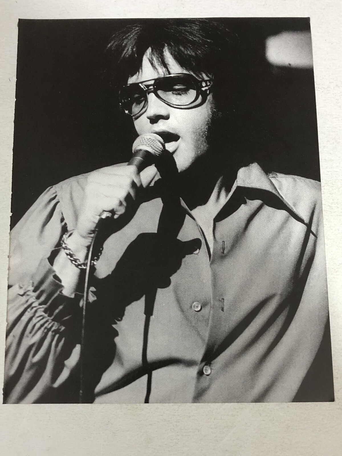 Elvis Presley Magazine Pinup Vintage Ephemera Elvis In Puffy Shirt